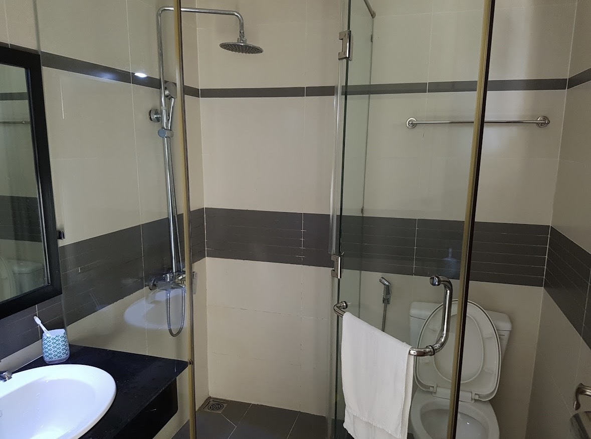 Diamond Hotel for sale, Tan Quy Ward, District 7, corner unit with 2 fronts 3