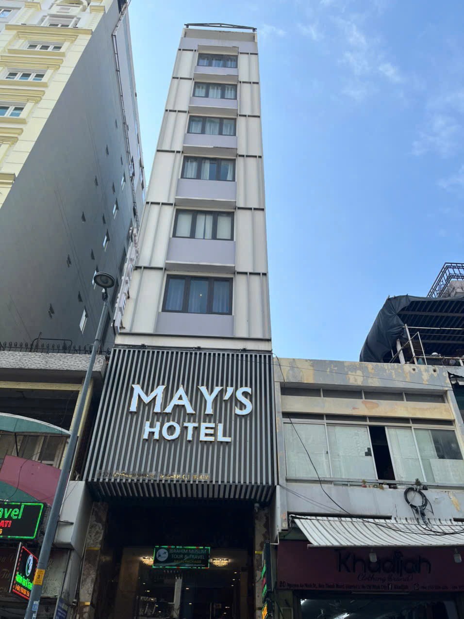 Bán khách sạn mặt tiền 22 Nguyễn An Ninh, Quận 1 xây 10 tầng hợp đồng thuê 250 triệu/tháng – 88m2 1