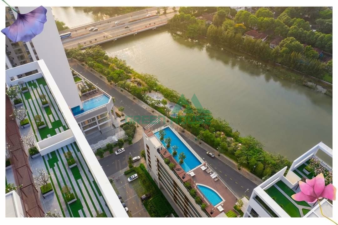 For Sale Midtown apartment in Phu My Hung - District 7- The Sale Price 5.1 billion vnd with car parking lot 2