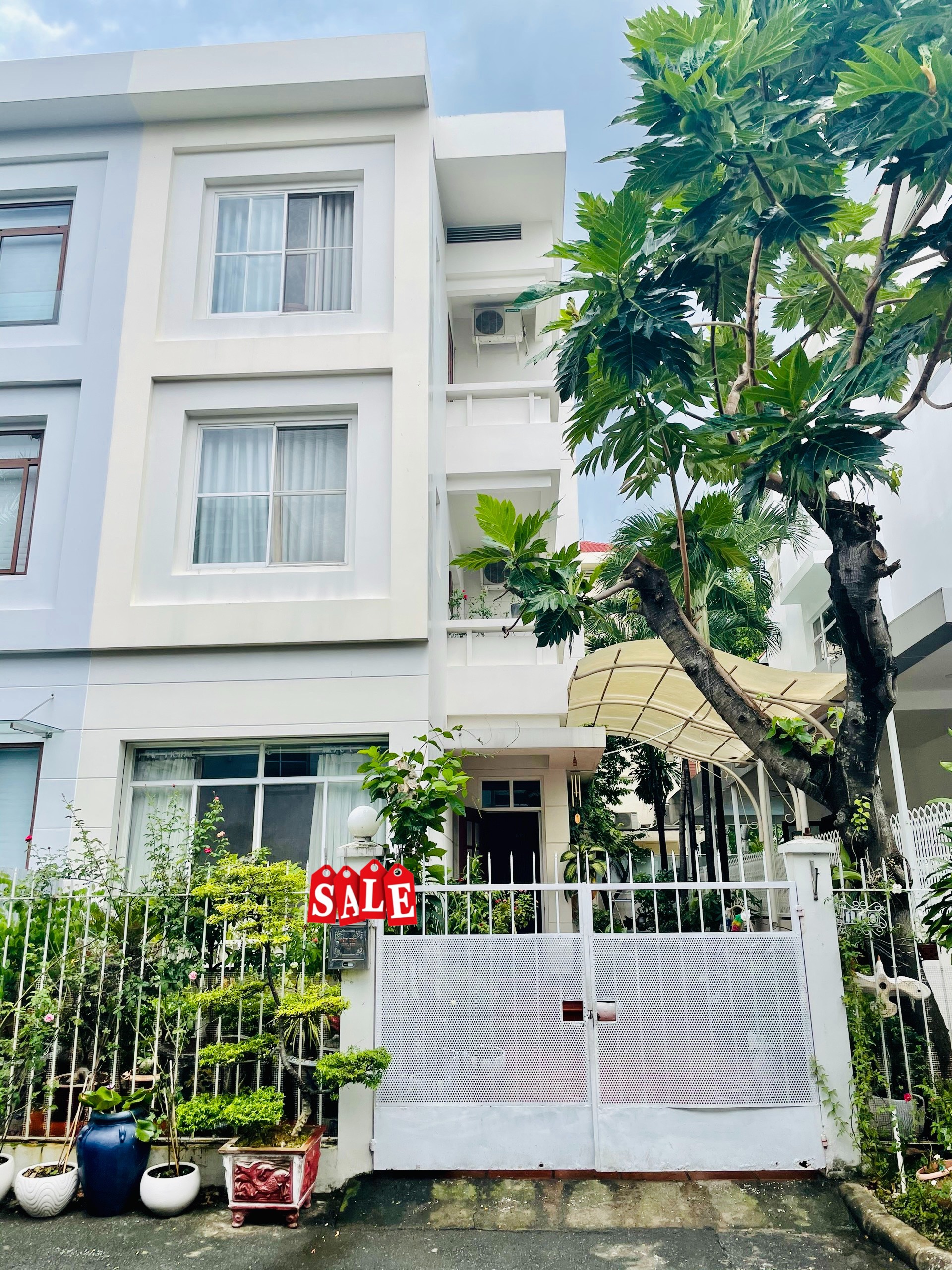 Duplex Villa For Sale My Hung Phu My Hung District 7- The Sale Price: 31.5 Billion VND- A Nice House 2