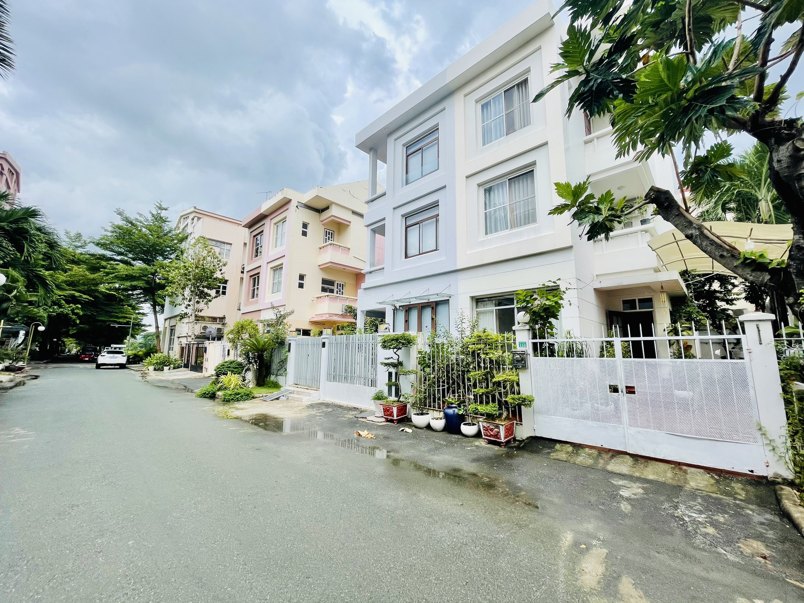 Duplex Villa For Sale My Hung Phu My Hung District 7- The Sale Price: 31.5 Billion VND- A Nice House 3