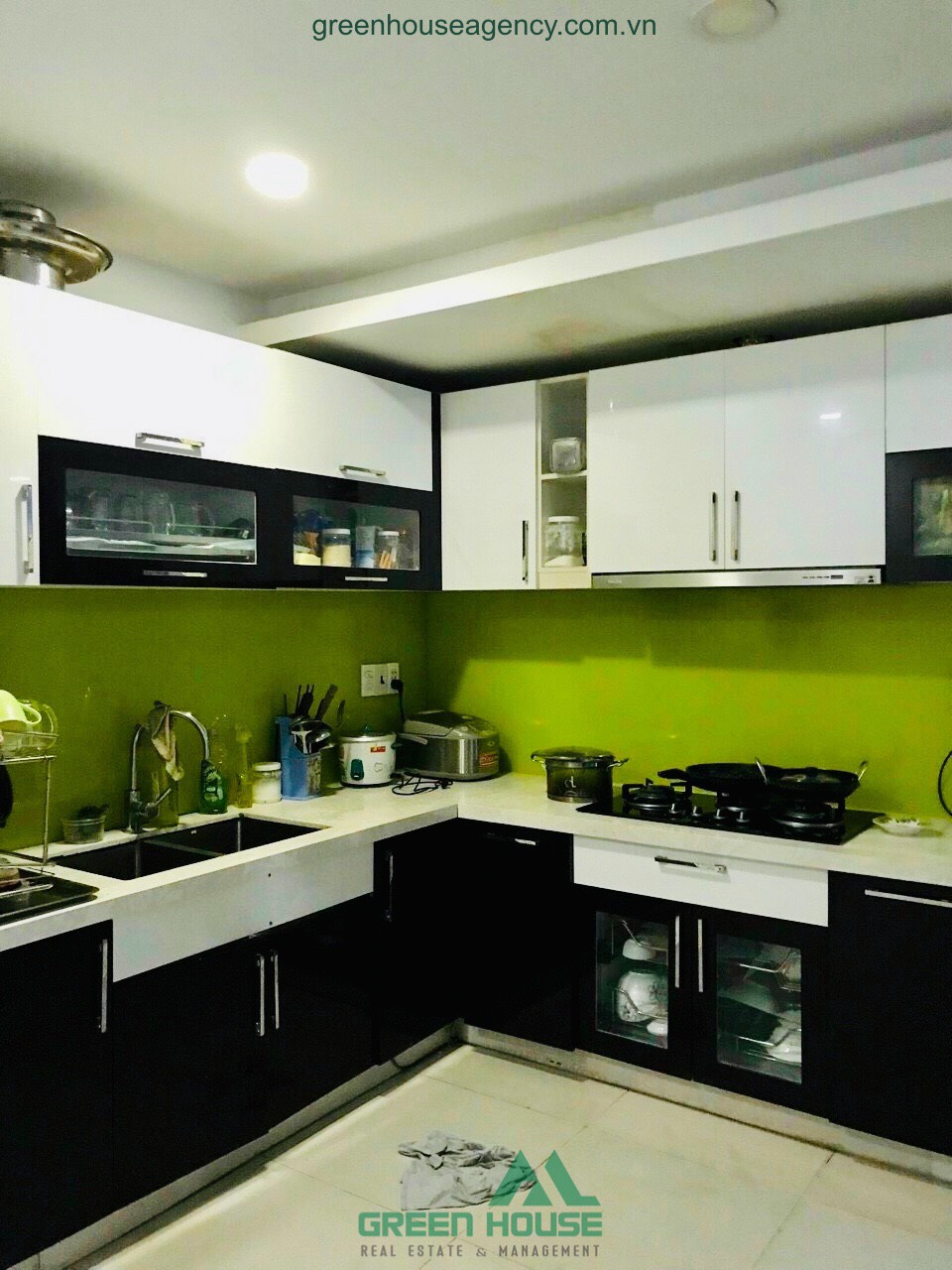 TownHouse For Sale in Tan Quy District 7- Main street - The sale price :14.5 billion vnd 5
