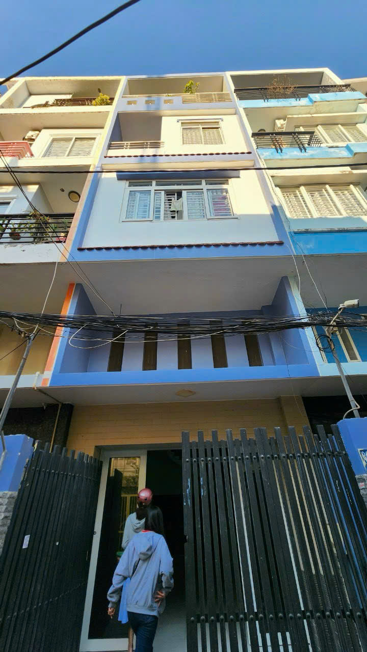 Car alley house for sale at the end of Cao Thi Chinh Street, Phu Thuan Ward, District 7 through alley 803 Huynh Tan Phat