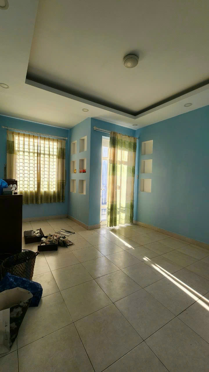 Car alley house for sale at the end of Cao Thi Chinh Street, Phu Thuan Ward, District 7 through alley 803 Huynh Tan Phat 6