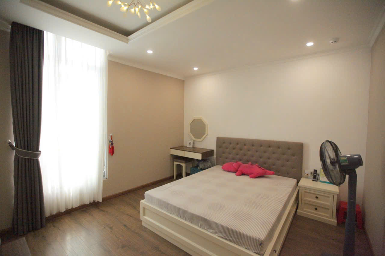 Cho thuê nhà liên kế Lavila Nhà Bè nhà đẹp xây trệt + 2 lầu có 5 phòng ngủ nội thất cao cấp 9