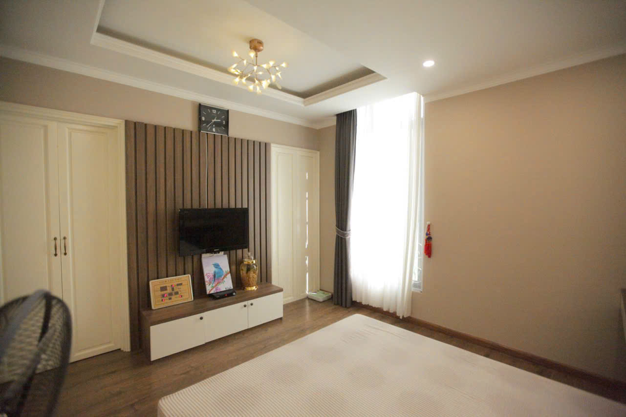 Cho thuê nhà liên kế Lavila Nhà Bè nhà đẹp xây trệt + 2 lầu có 5 phòng ngủ nội thất cao cấp 2
