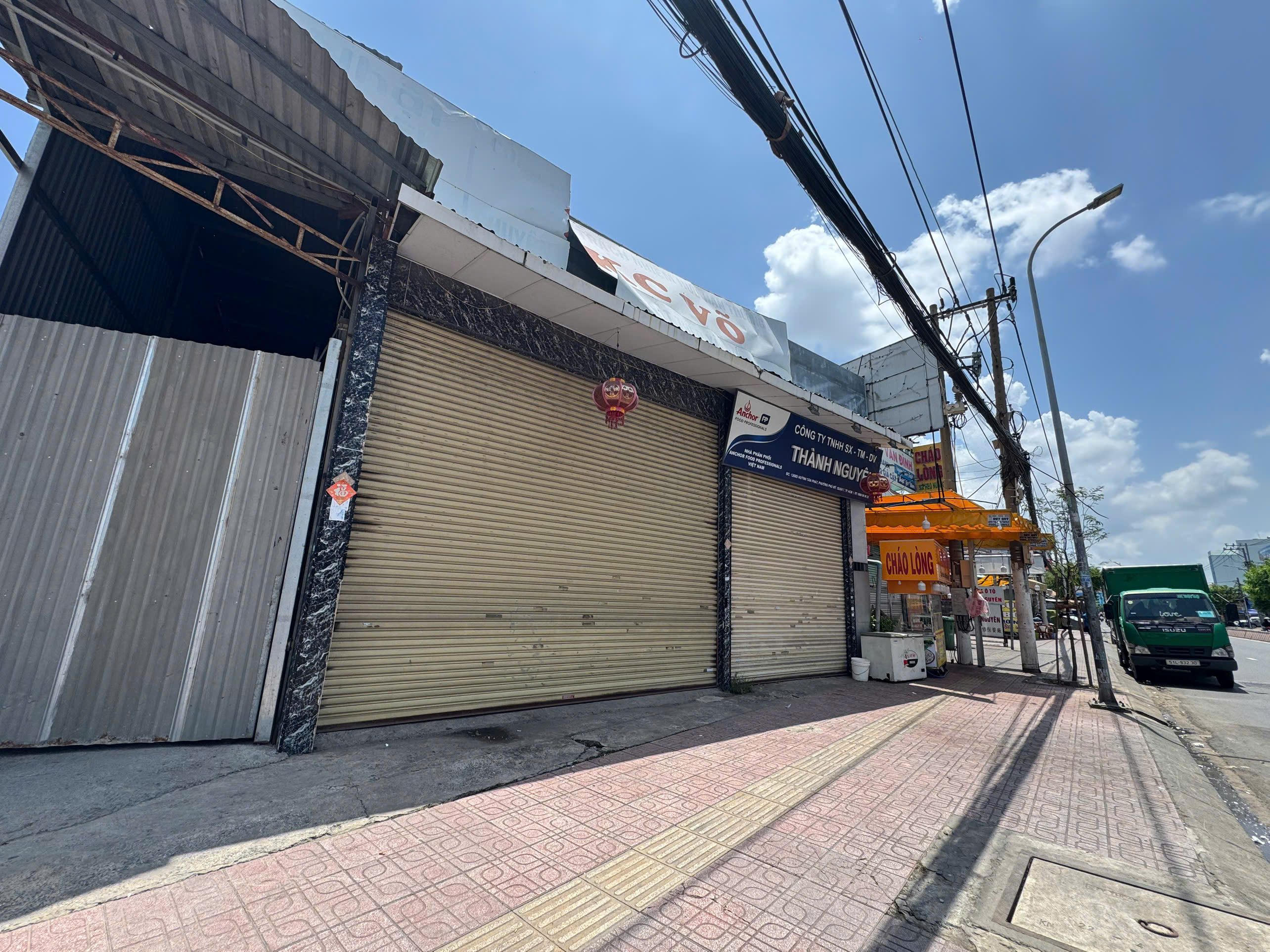 Premises for rent at 1268 Huynh Tan Phat, Tan My Ward, 19.5m wide for business – 900m2 5