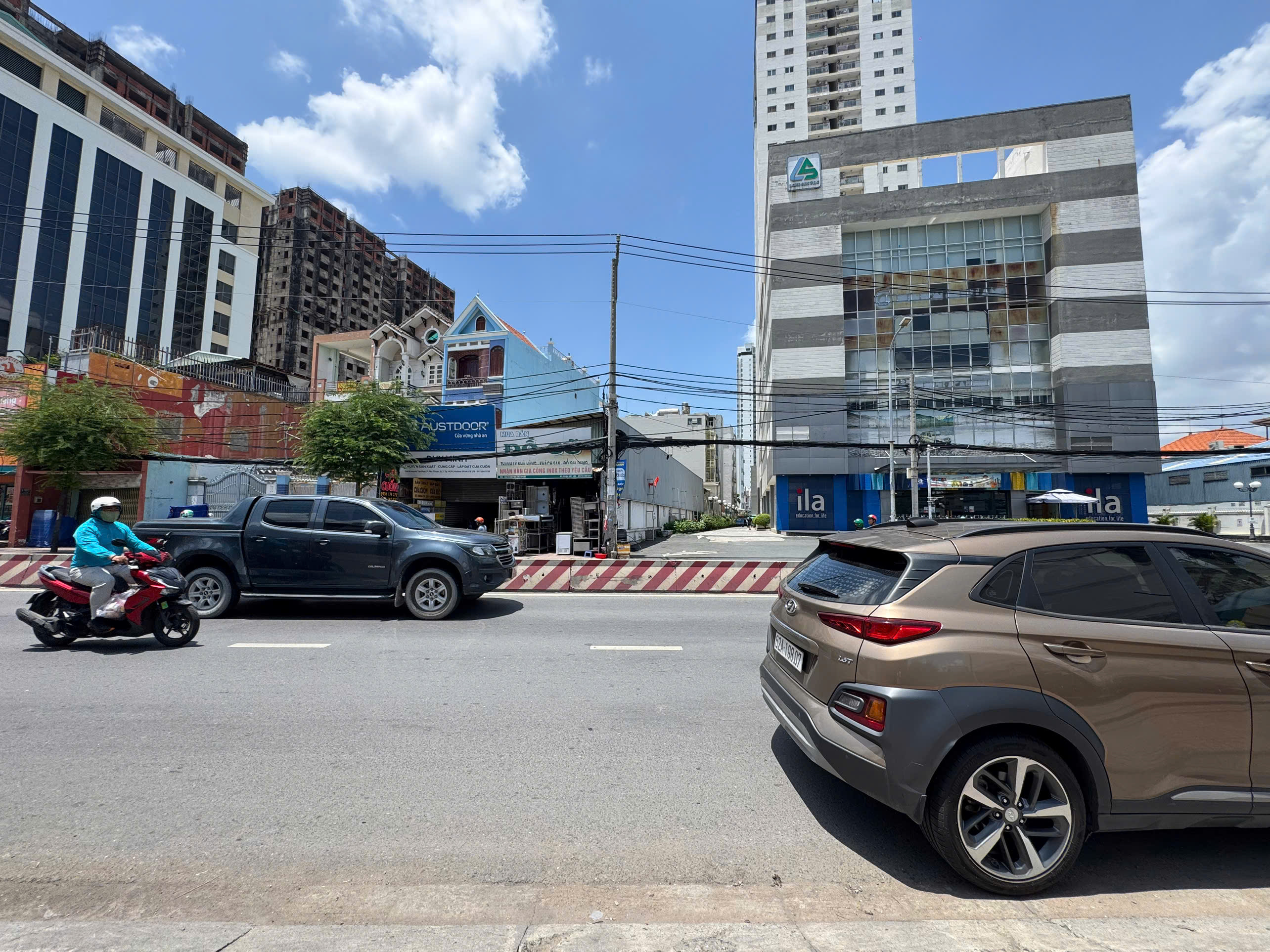 Premises for rent at 1268 Huynh Tan Phat, Tan My Ward, 19.5m wide for business – 900m2 2