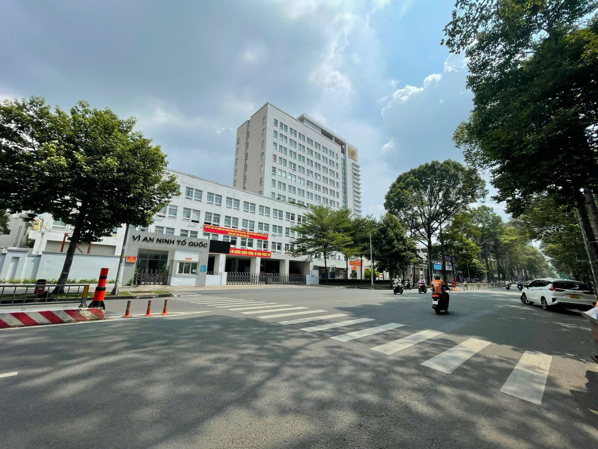 Bán nhà mặt tiền 391B Trần Hưng Đạo, Phường Cầu Kho, Quận 1 nhà cũ tiện xây mới – 162m2 3