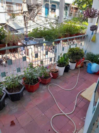 Cho thuê nhà mặt tiền kinh doanh 97 Phong Phú, Phường 11, Quận 8 xây 2 tầng có 5 phòng ngủ – 70m2 2