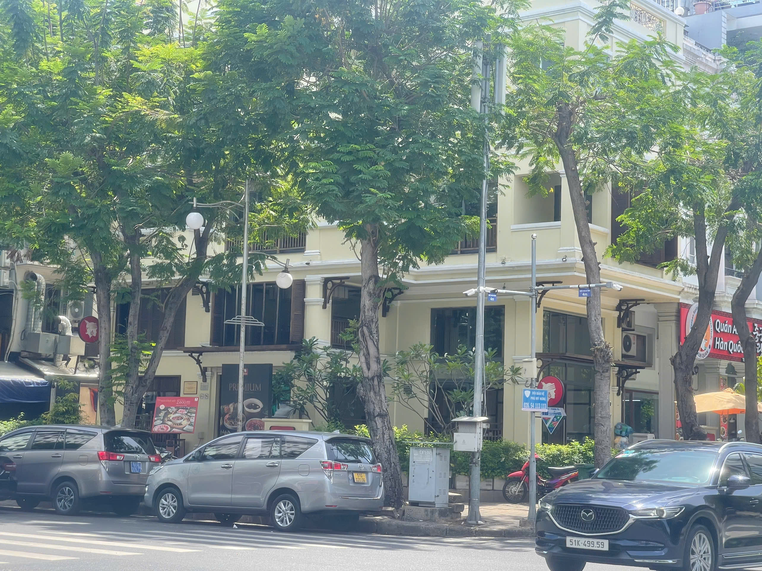 House for rent in front of Hung Phuoc 4, Phu My Hung, District 7, corner apartment built 5 floors with elevator – 203.5m2