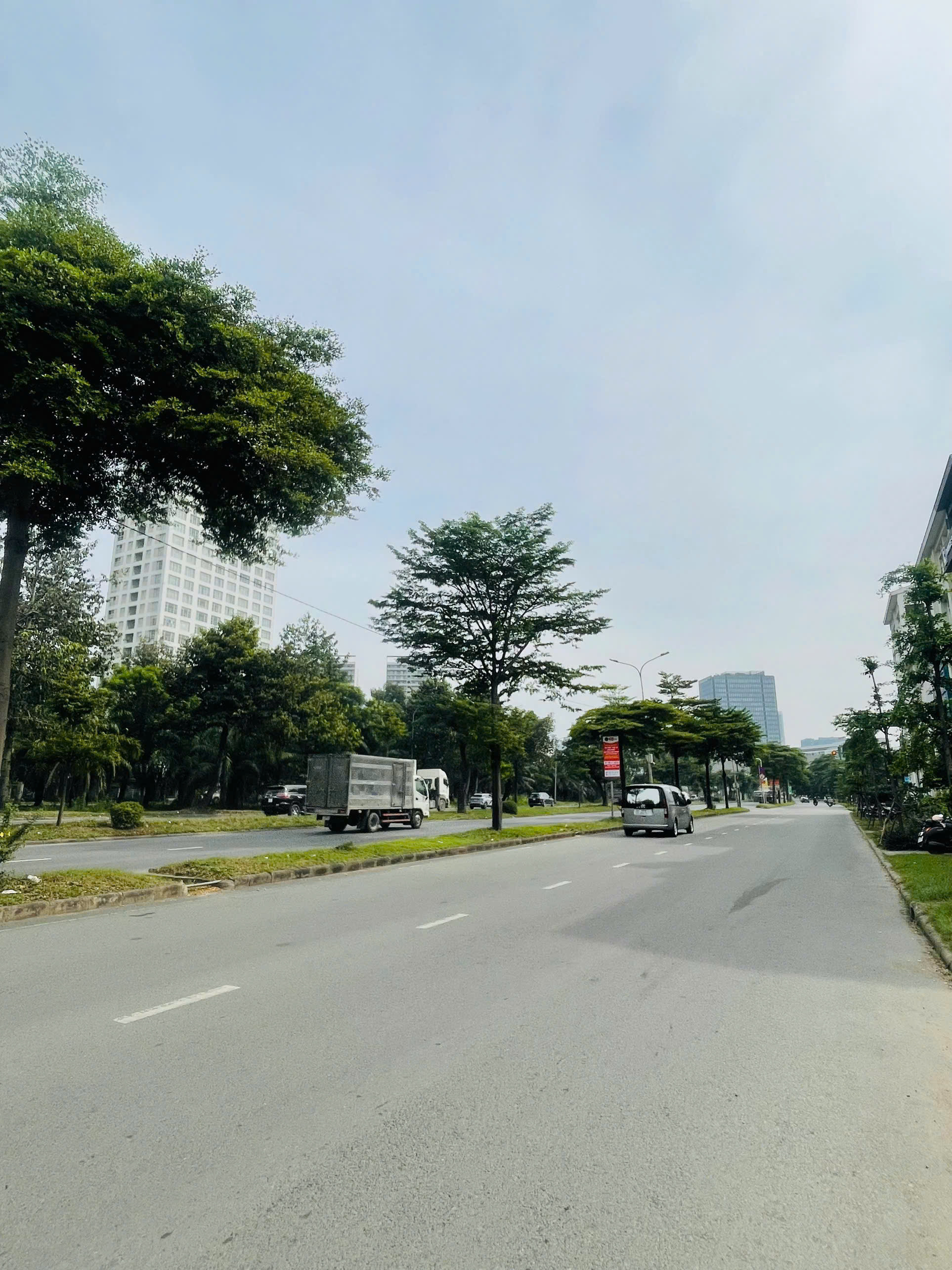 Cho thuê nhà mặt tiền Nguyễn Văn Linh, Phú Mỹ Hưng, Quận 7 xây 5 tầng hướng Bắc 8