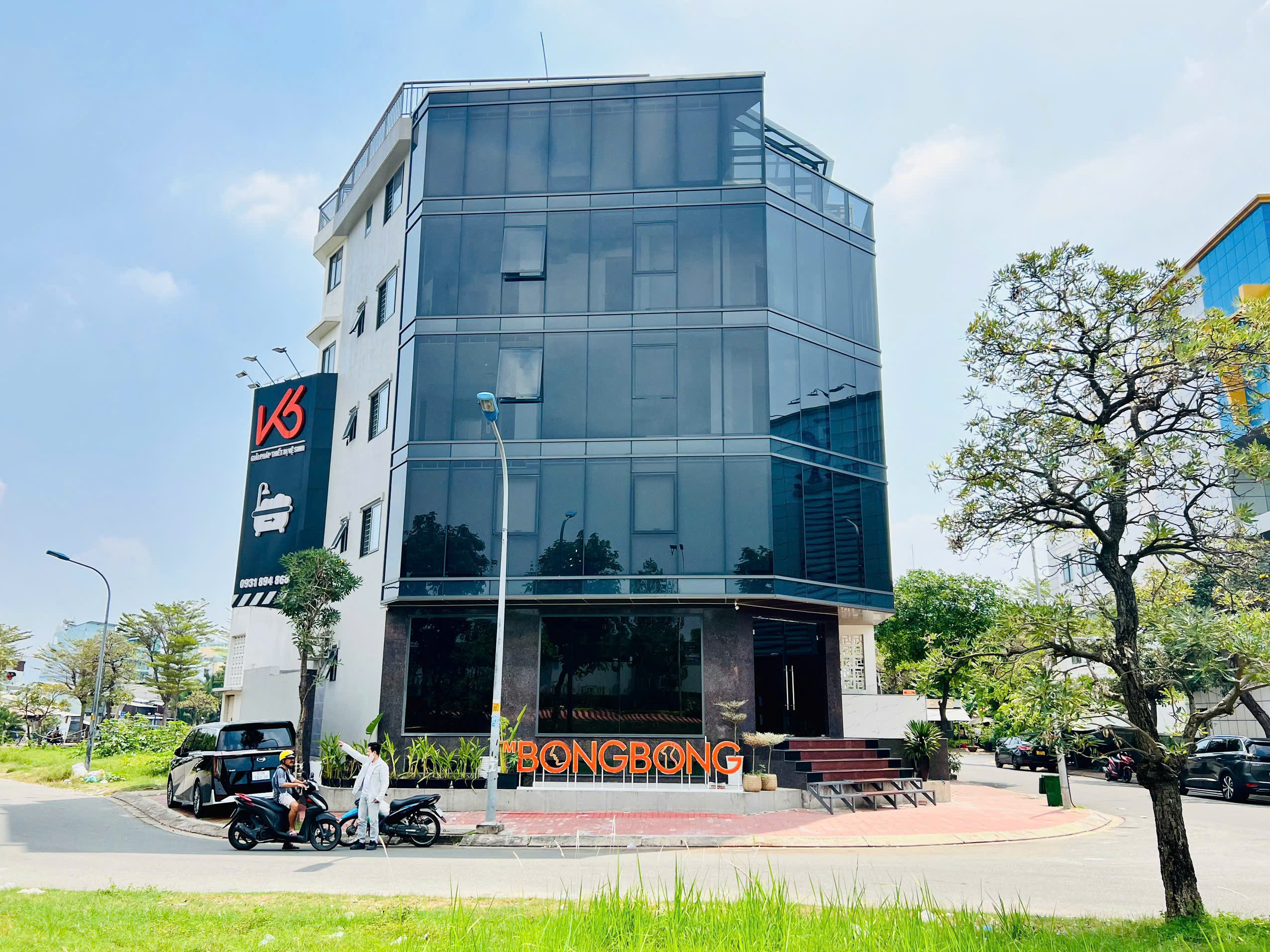 Cho thuê nhà mặt tiền KDC Kim Sơn, Quận 7 căn góc 3 mặt tiền đường số 10 và 11 xây 7 tầng – 135m2 1