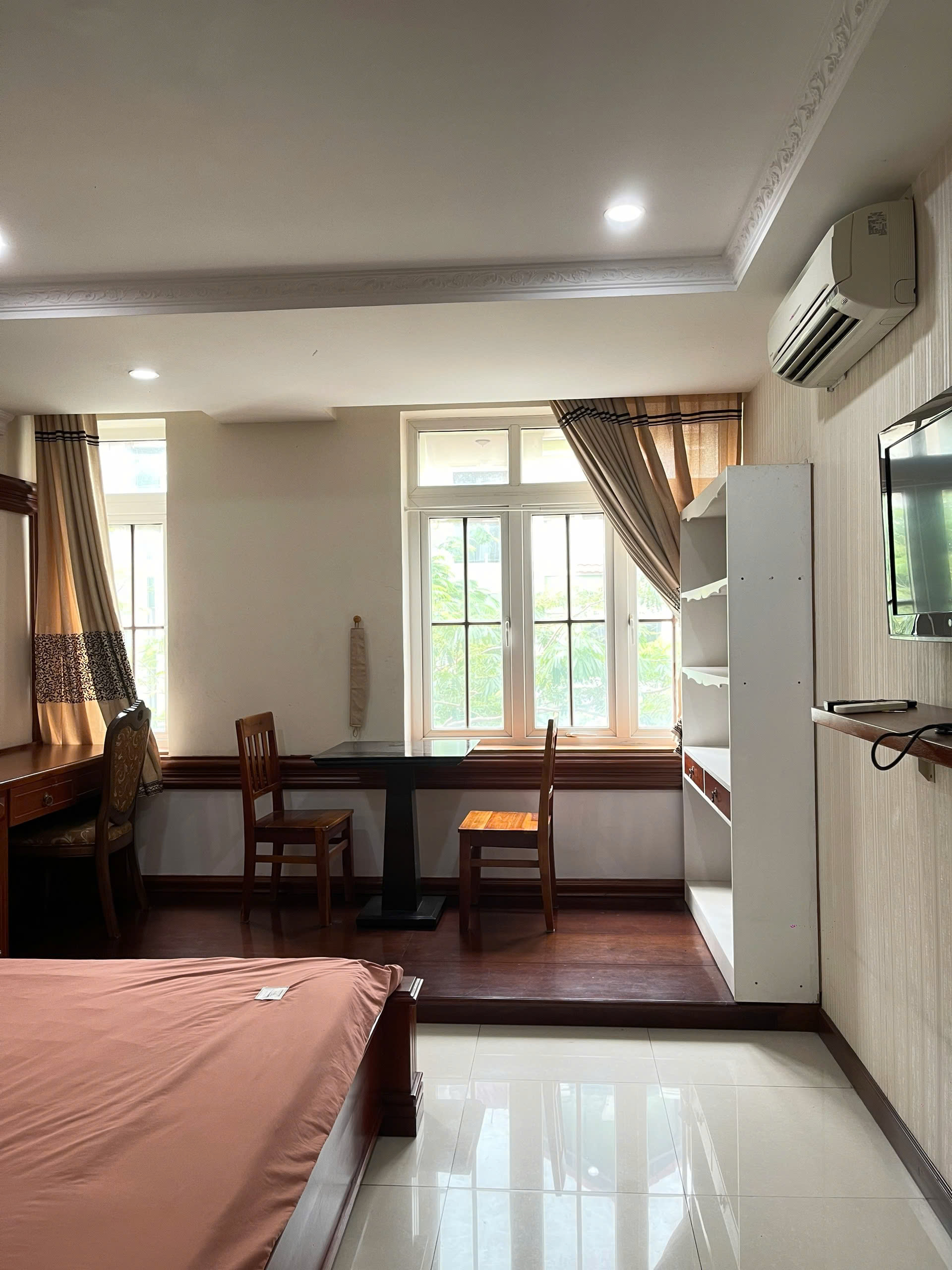 House for rent in front of Hung Phuoc 4 Phu My Hung, District 7 designed with 12 rooms for rent – 111m2 2