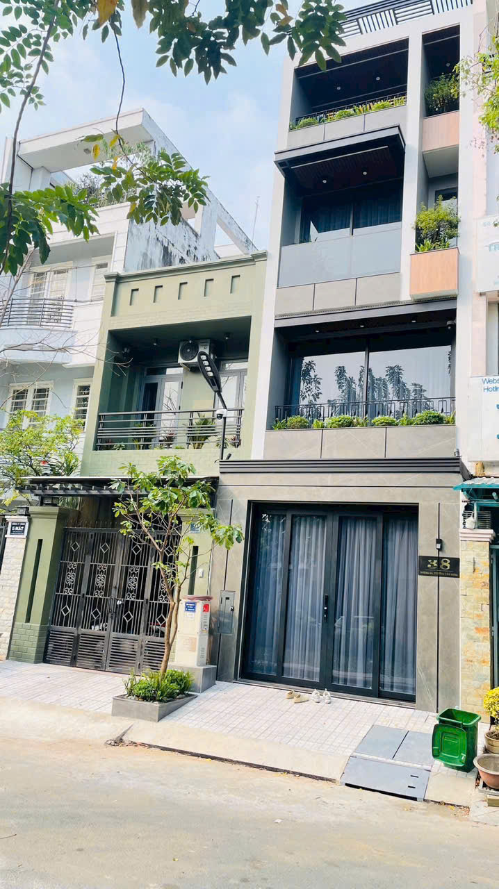 Bán nhà mặt tiền khu Tân Quy Đông, Phường Tân Phong, Quận 7 xây 5 tầng có 5 phòng ngủ – 76m2 4