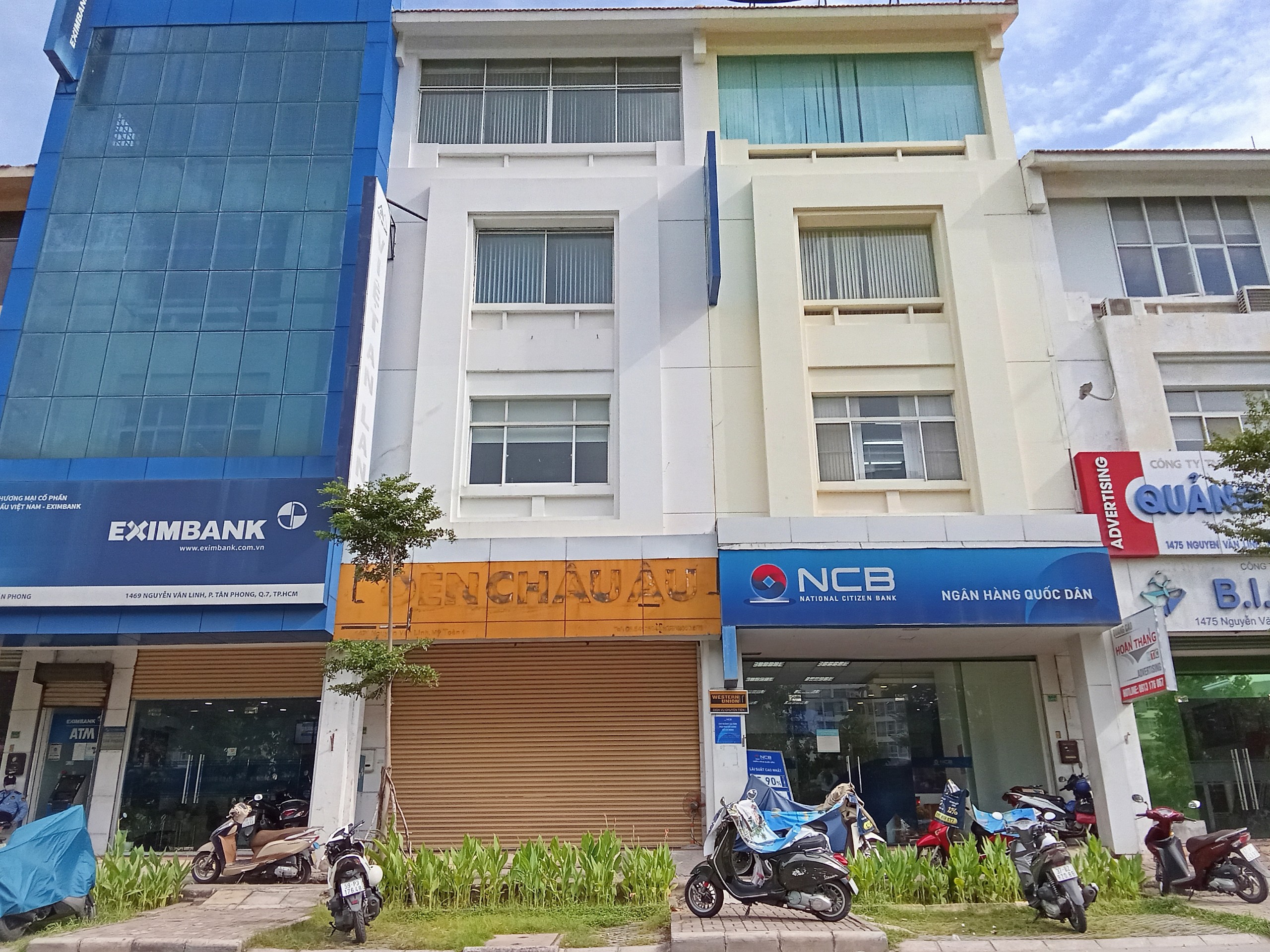 House for rent in front of Nguyen Van Linh, My Toan 1, Phu My Hung, District 7, beautiful new house