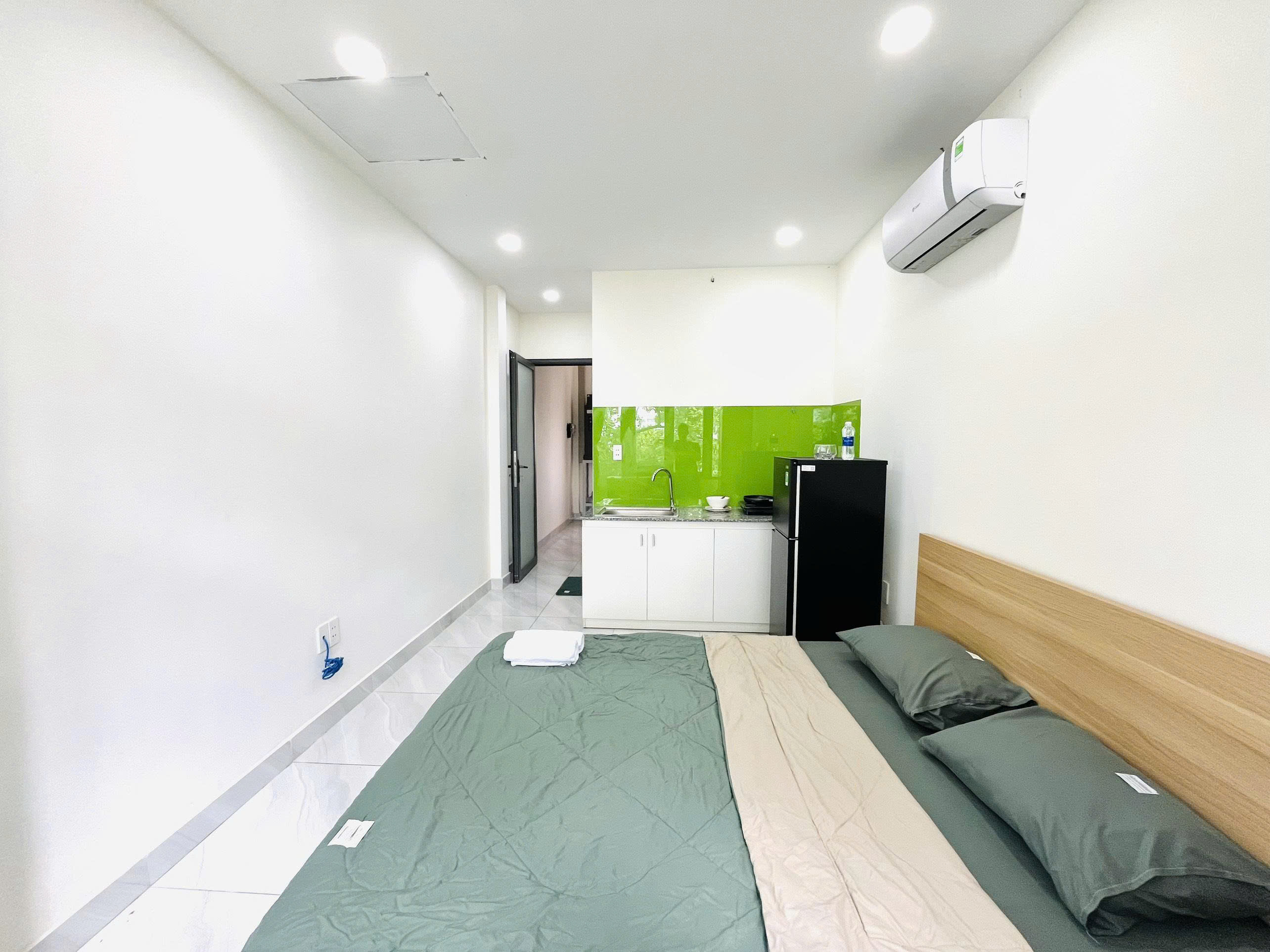 Bán nhà mặt tiền đường 3 tháng 2 Quận 11 xây 6 tầng đang cho thuê 20 triệu/tháng – 24m2 10