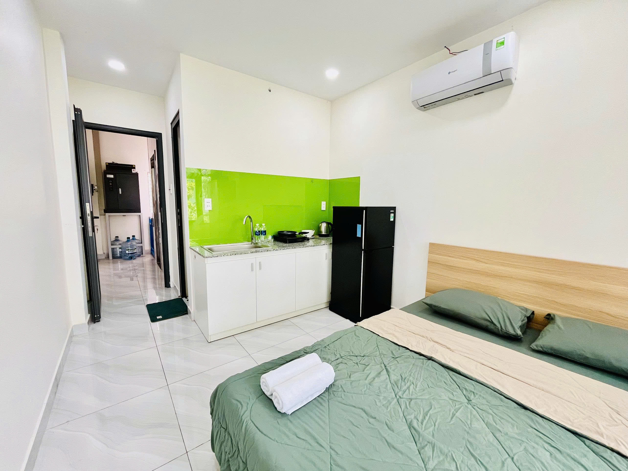 Bán nhà mặt tiền đường 3 tháng 2 Quận 11 xây 6 tầng đang cho thuê 20 triệu/tháng – 24m2 3