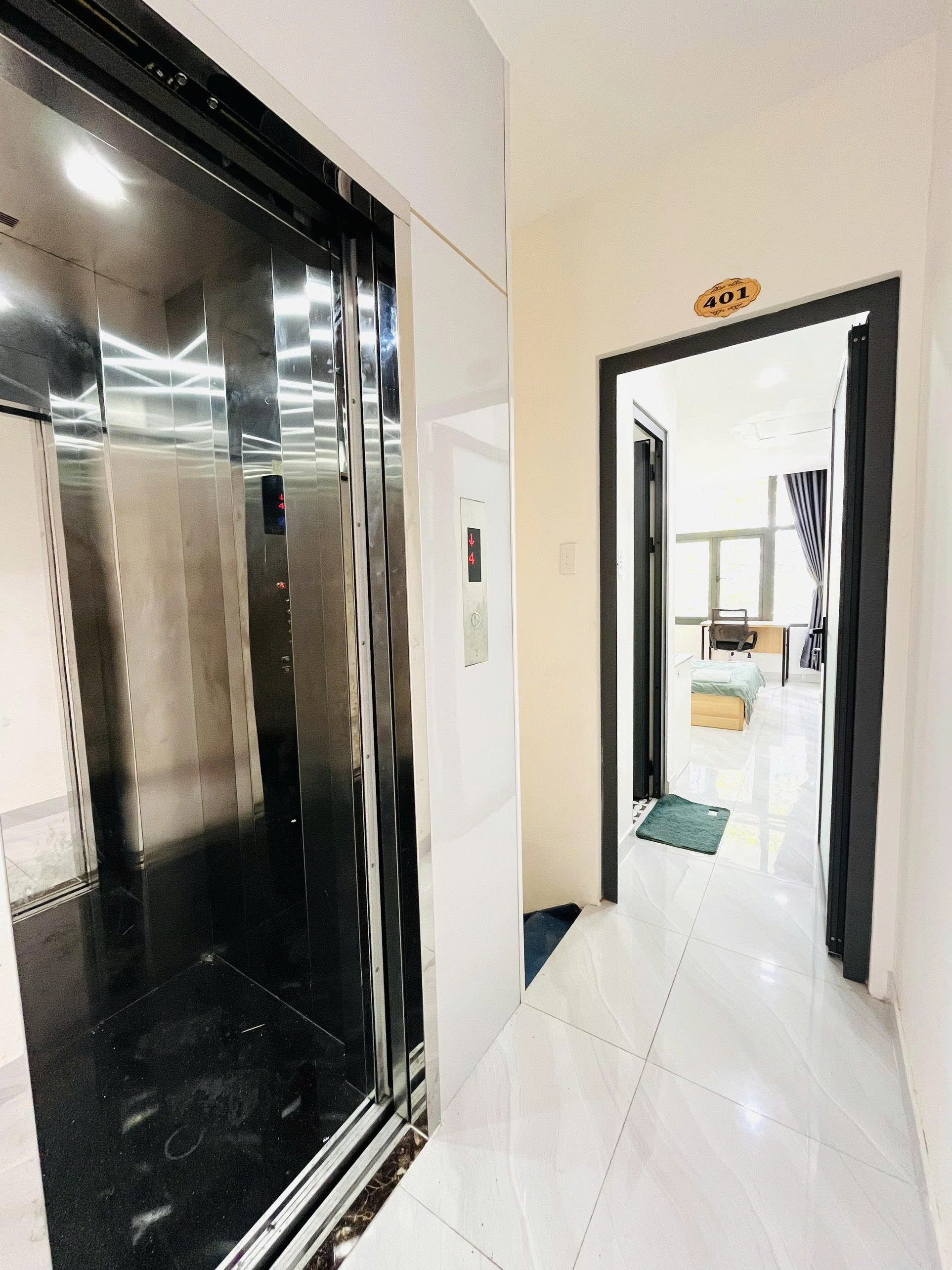 Bán nhà mặt tiền đường 3 tháng 2 Quận 11 xây 6 tầng đang cho thuê 20 triệu/tháng – 24m2 1