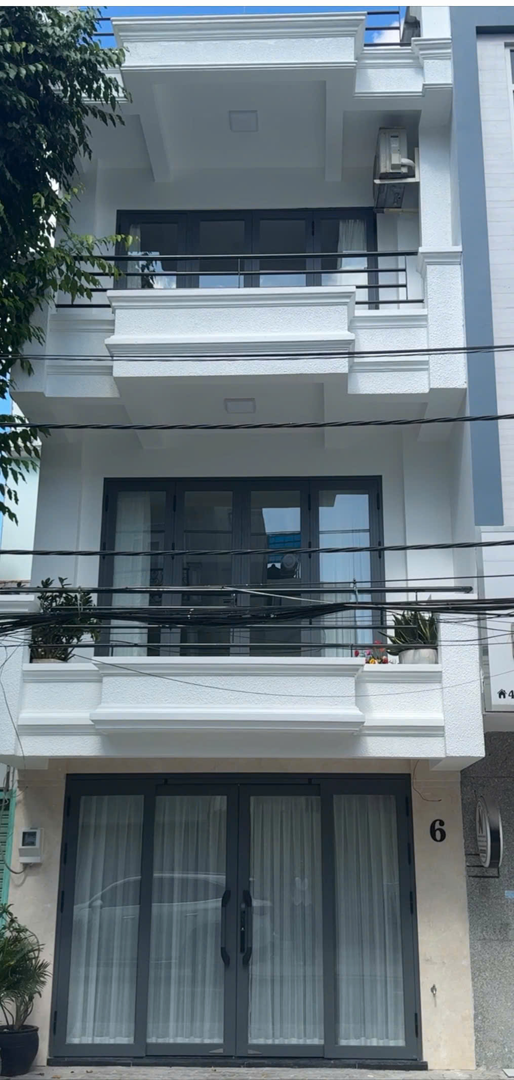Townhouse for sale near Tan My Market, District 7, new house with 4 bedrooms 1