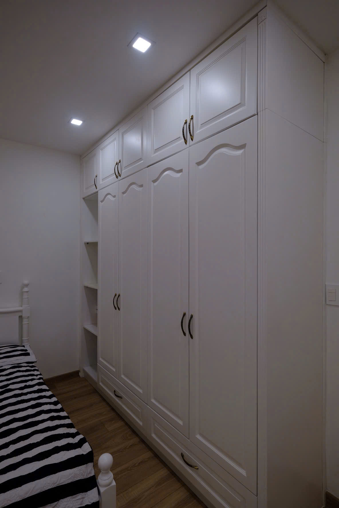 Townhouse for sale near Tan My Market, District 7, new house with 4 bedrooms 18