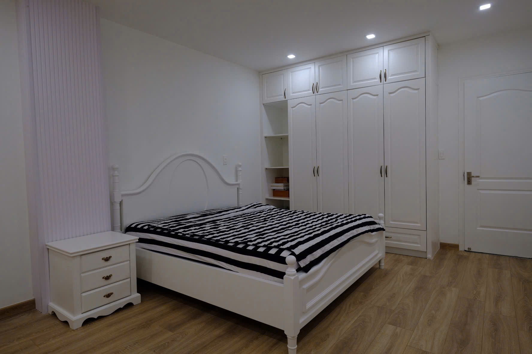 Townhouse for sale near Tan My Market, District 7, new house with 4 bedrooms 15
