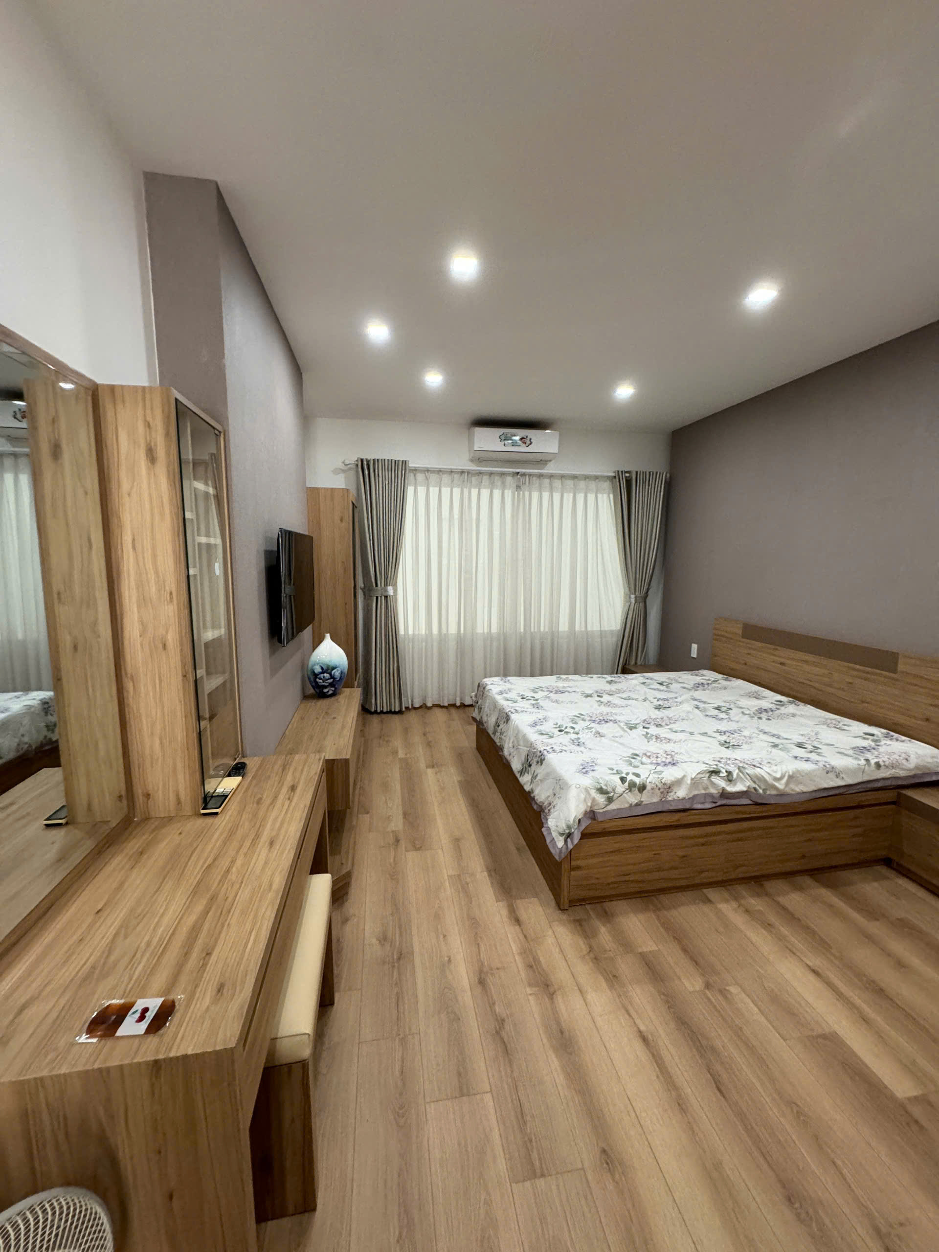 Townhouse for sale near Tan My Market, District 7, new house with 4 bedrooms 14