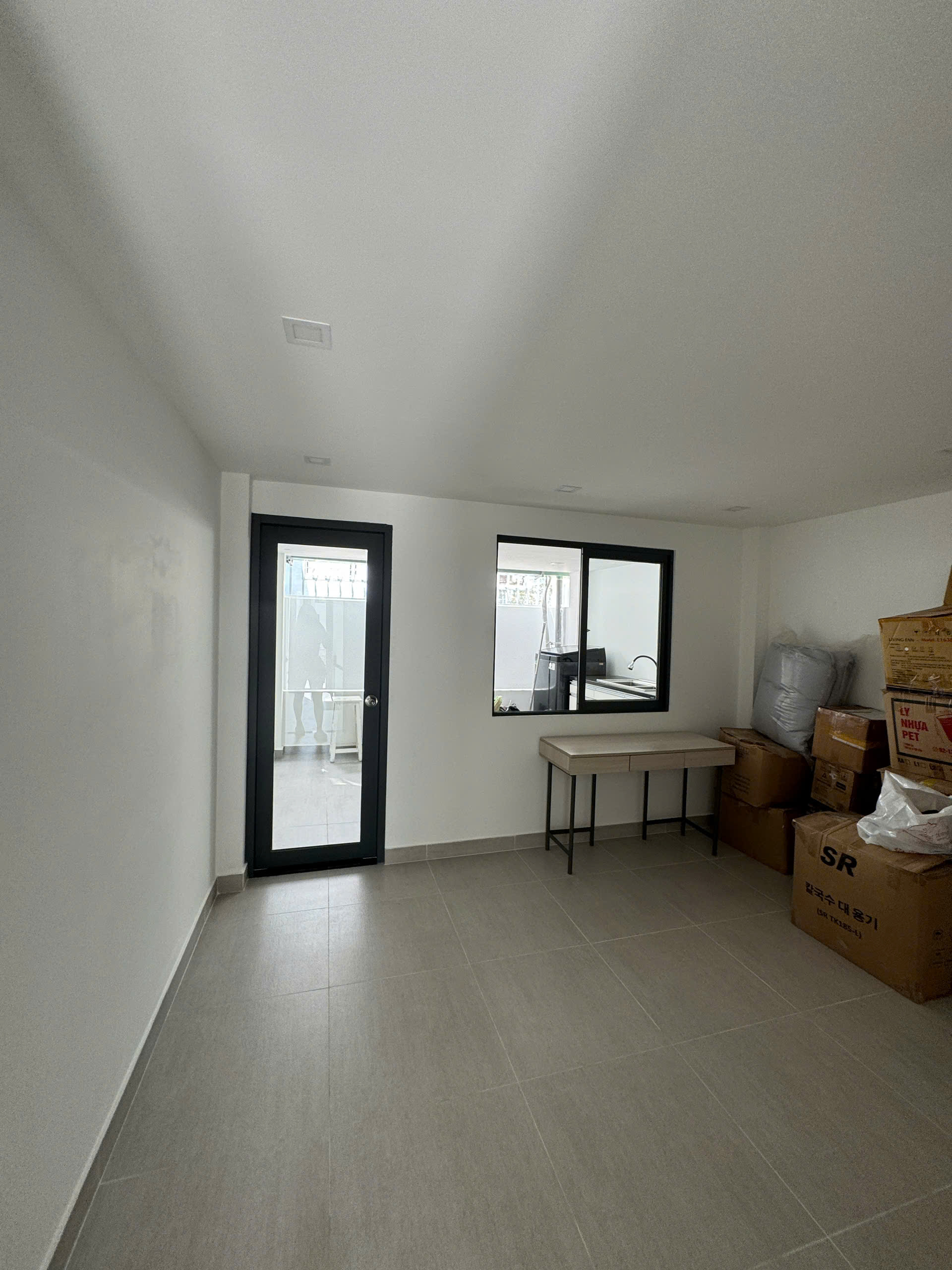 Townhouse for sale near Tan My Market, District 7, new house with 4 bedrooms 12