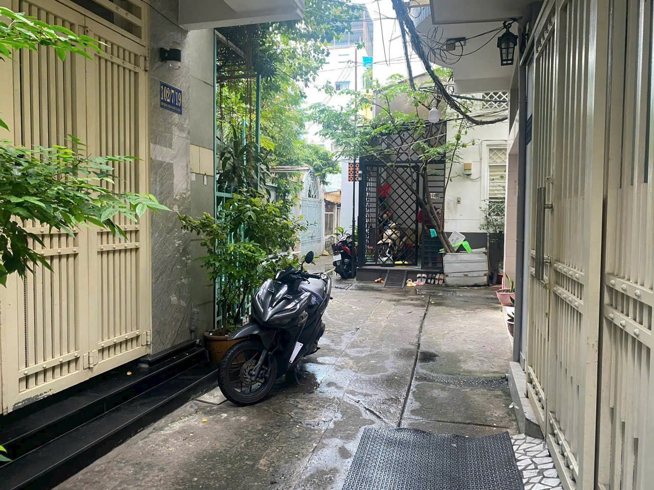 Townhouse for sale in Cong Quynh, Pham Ngu Lao Ward, District 1 has 2 floors 300m from Bui Vien pedestrian street 2