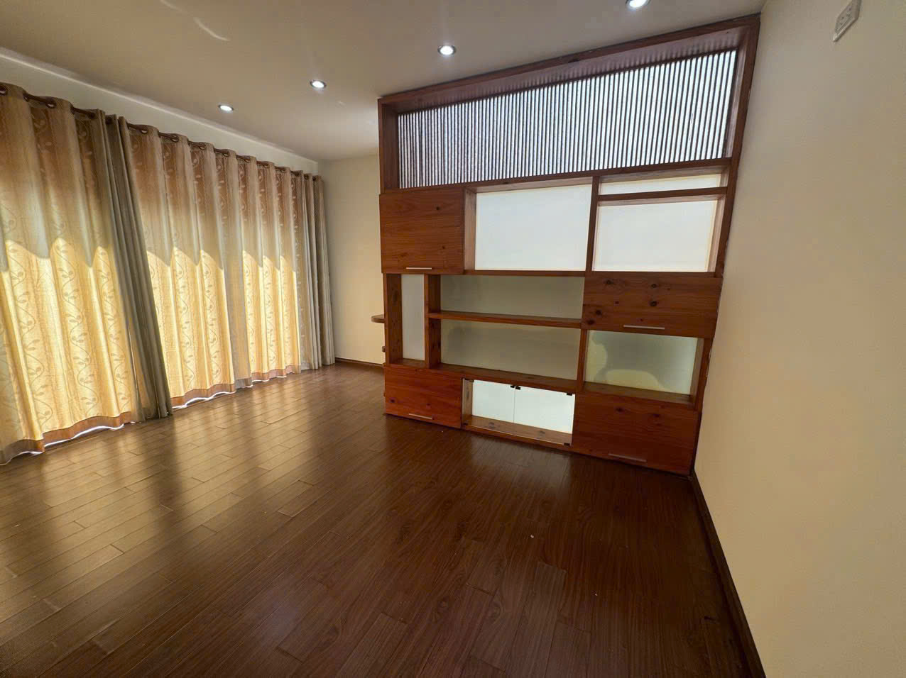 Him Lam 6A Trung Son townhouse for sale, Binh Chanh built 4 floors with park view, East – 100m2 4