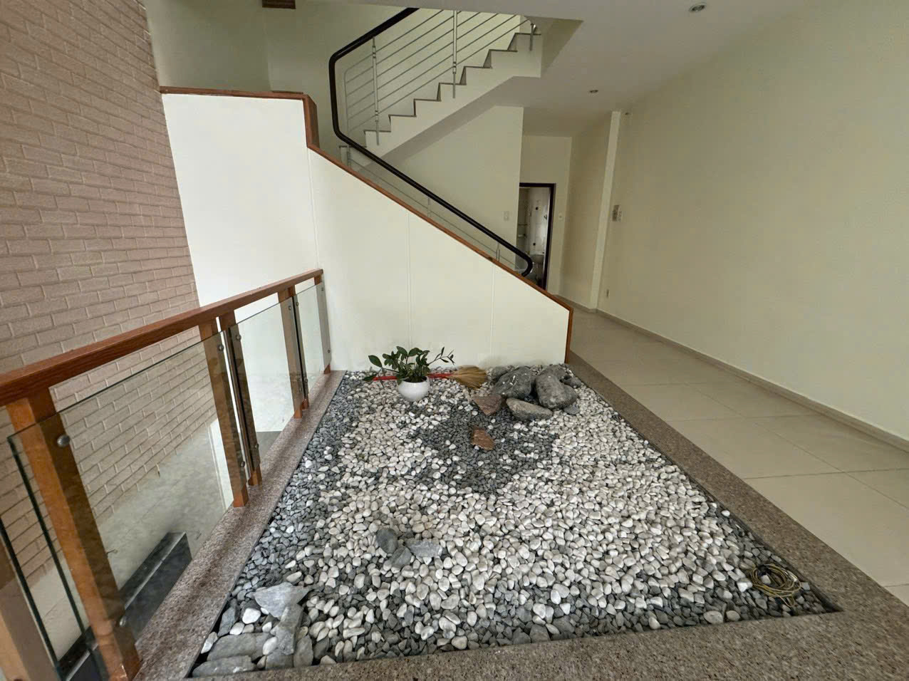 Him Lam 6A Trung Son townhouse for sale, Binh Chanh built 4 floors with park view, East – 100m2 3