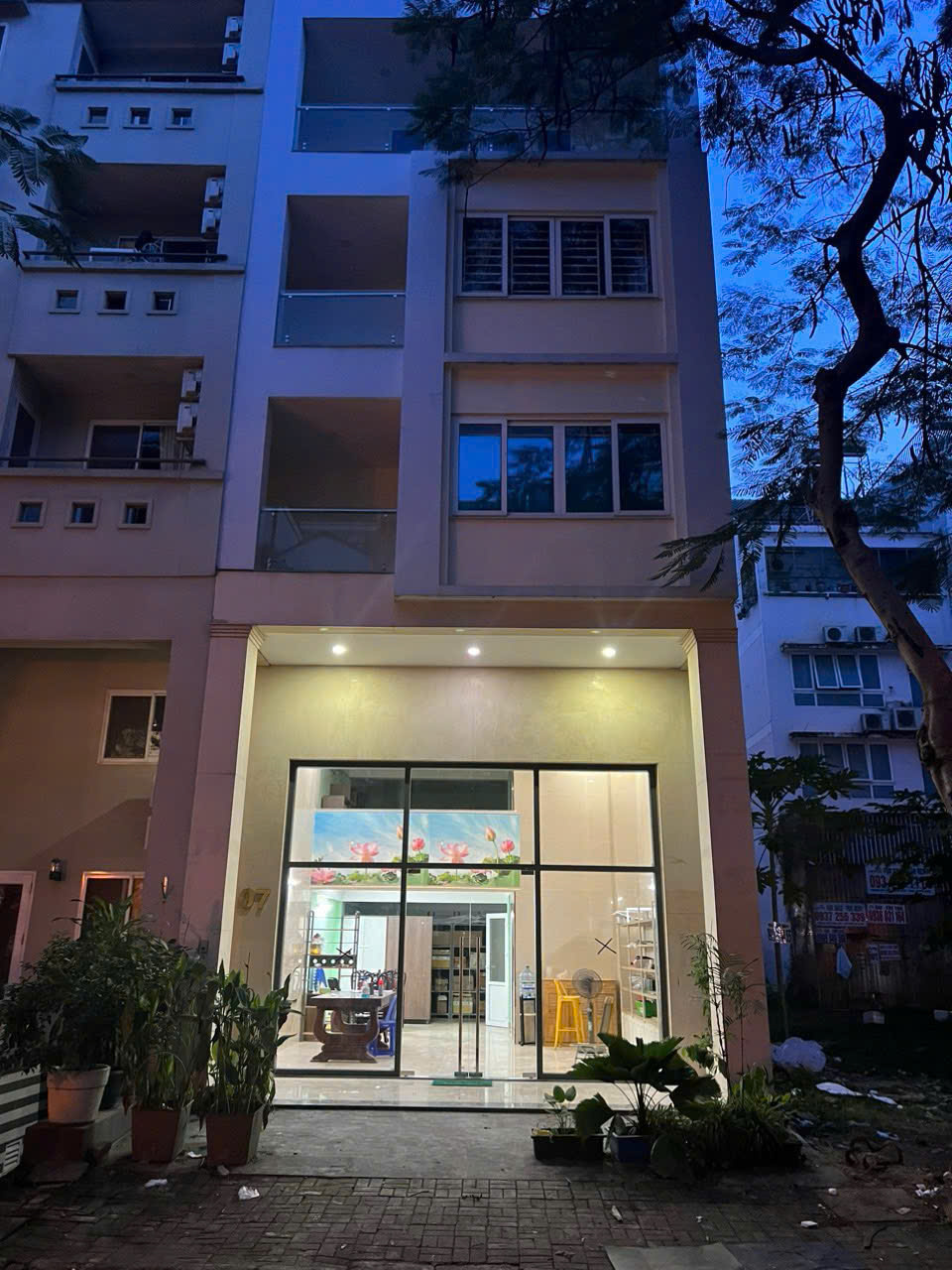 Townhouse for sale Hung Gia 1 Phu My Hung, District 7 built 6 floors with elevator, facing North – 111m2 5