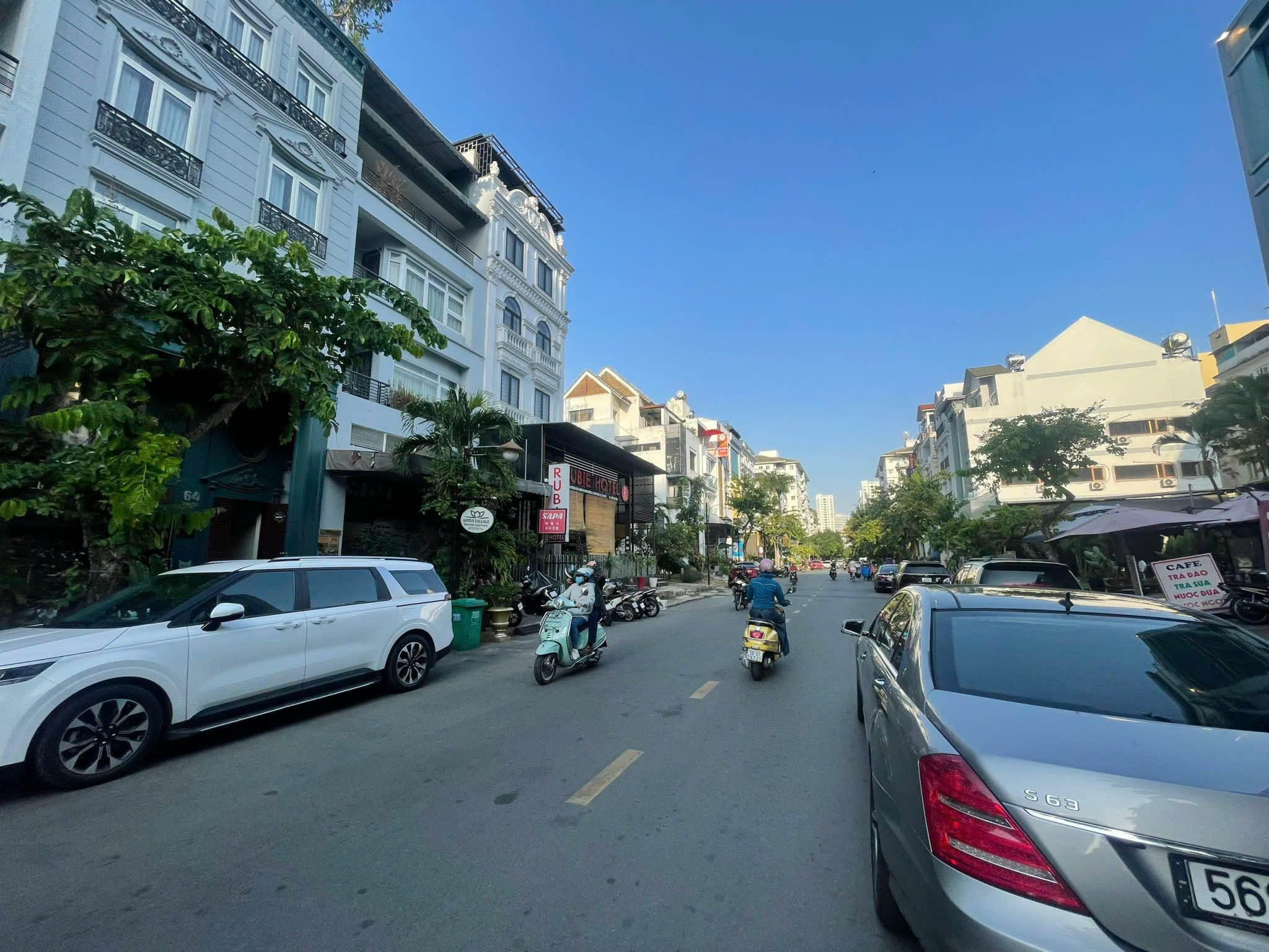 Townhouse for sale in Hung Phuoc 3, Phu My Hung, District 7 with 10 rooms for rent 3150 USD 2