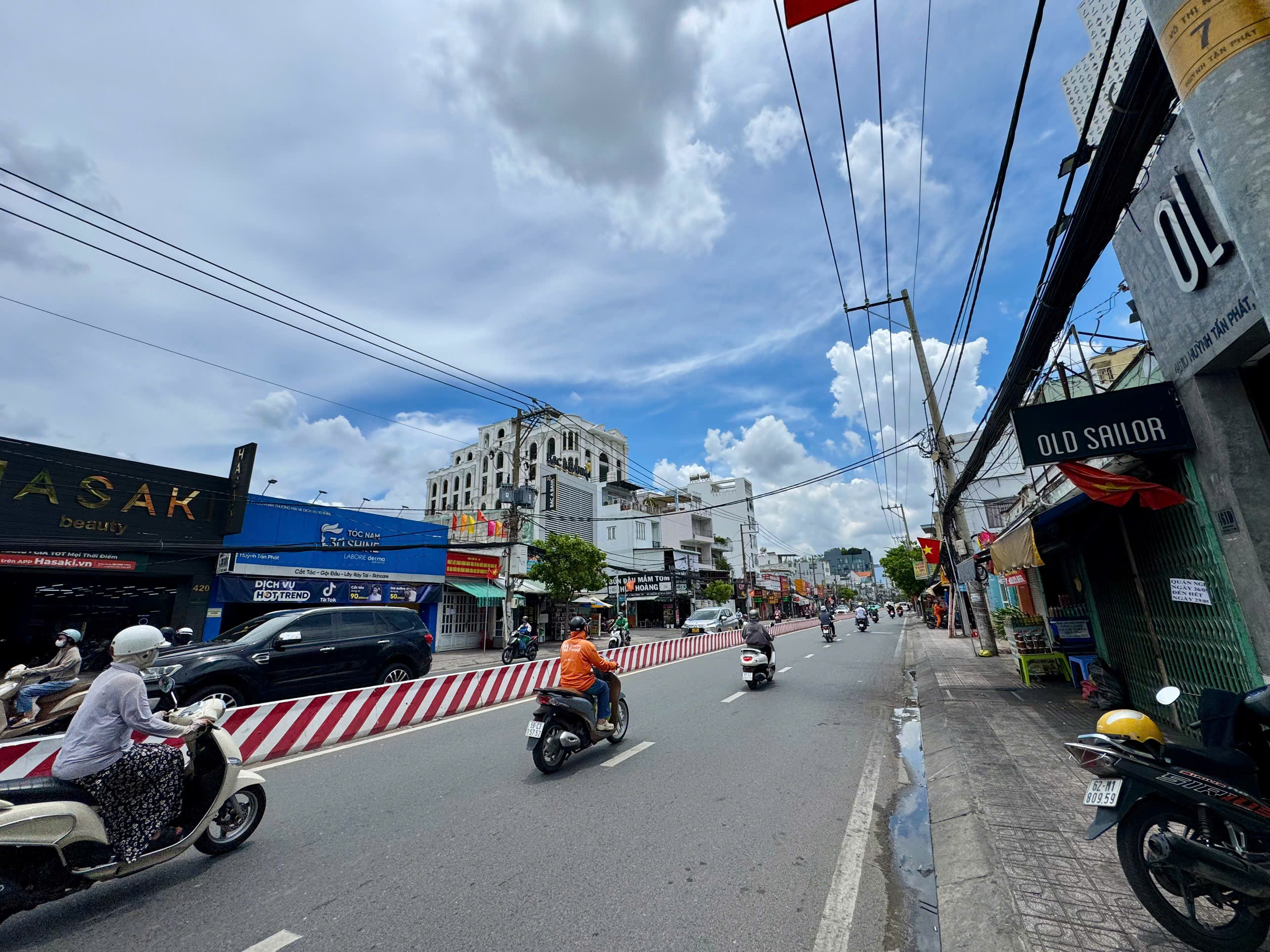 Cho thuê nhà mặt tiền kinh doanh Huỳnh Tấn Phát Phường Phú Thuận, Hồ Chí Minh diện tích lớn – 1080m2 1