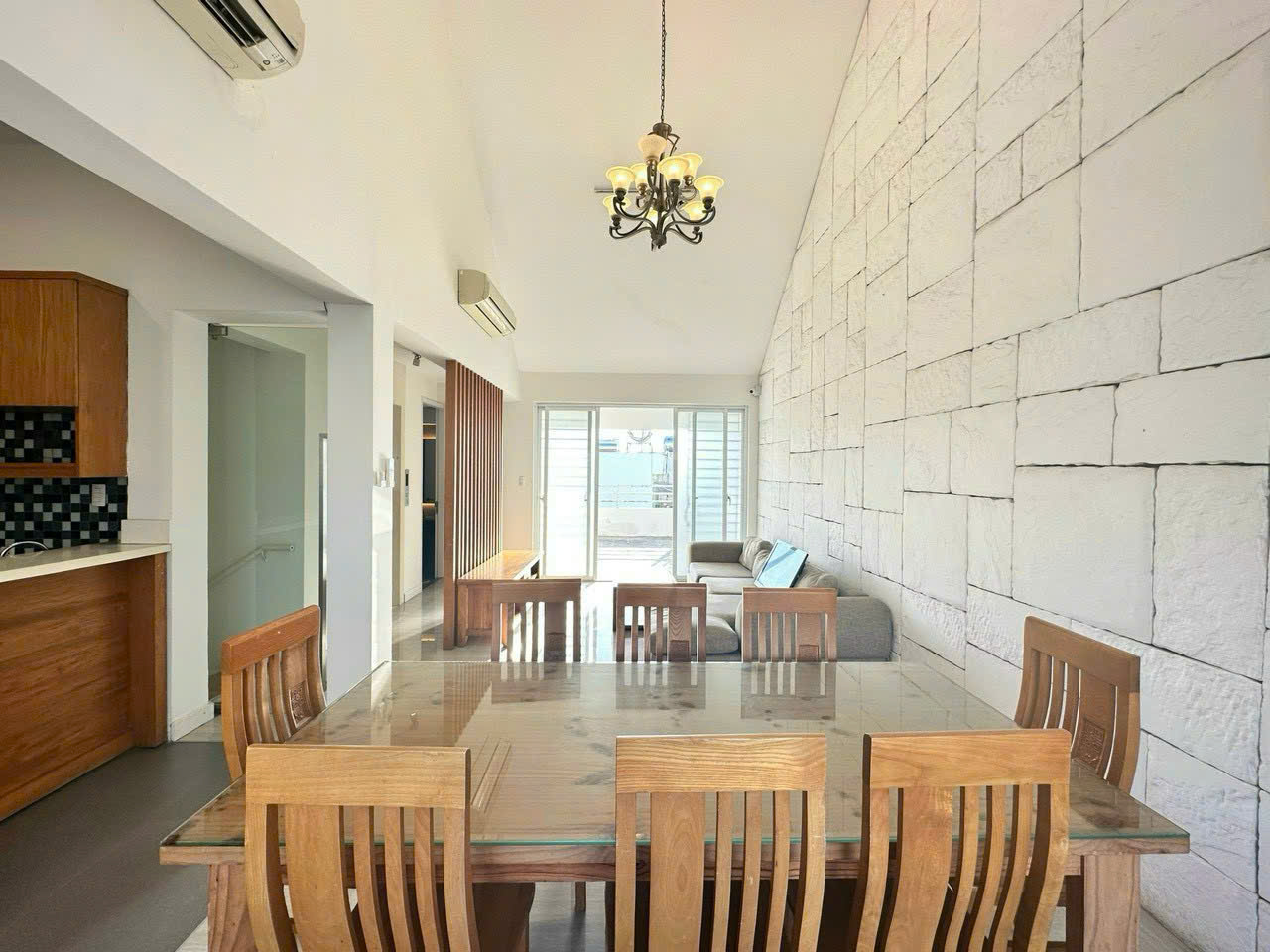 Townhouse for rent adjacent to Him Lam Residential Area, District 7 with 5 floors + elevator, automatic sliding door 7