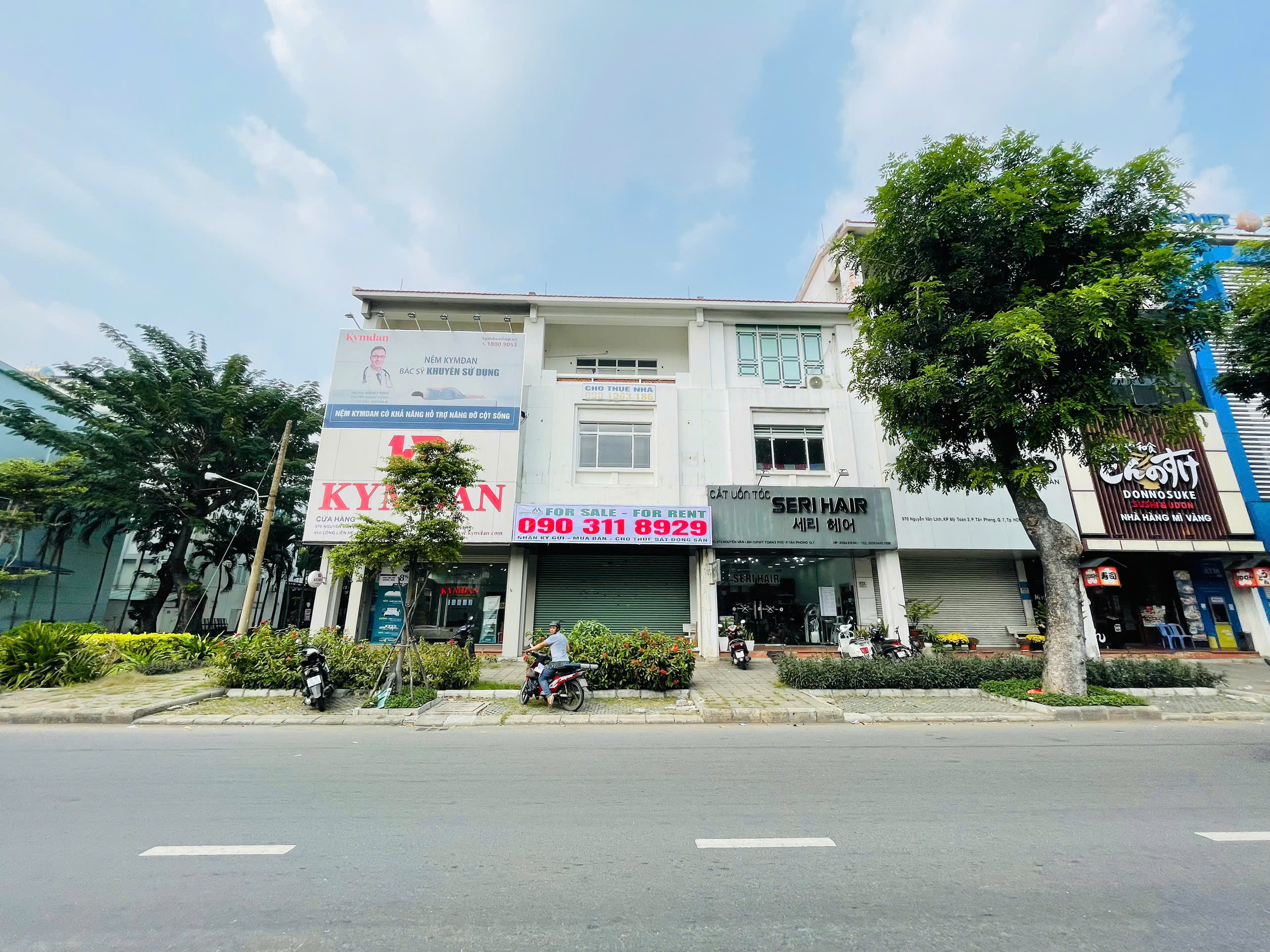 Selling or renting My Toan townhouse 3 Phu My Hung, District 7 in front of Nguyen Van Linh next to the park 3