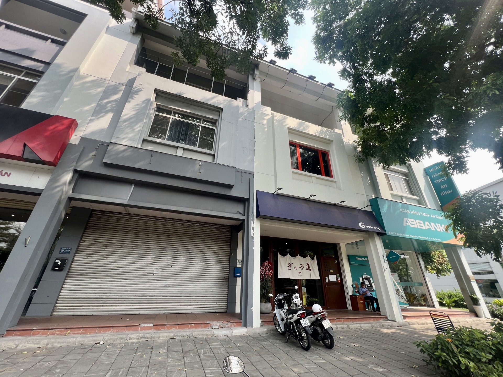My Toan 3 townhouse for sale, Phu My Hung frontage Nguyen Van Linh near Sky Garden 4
