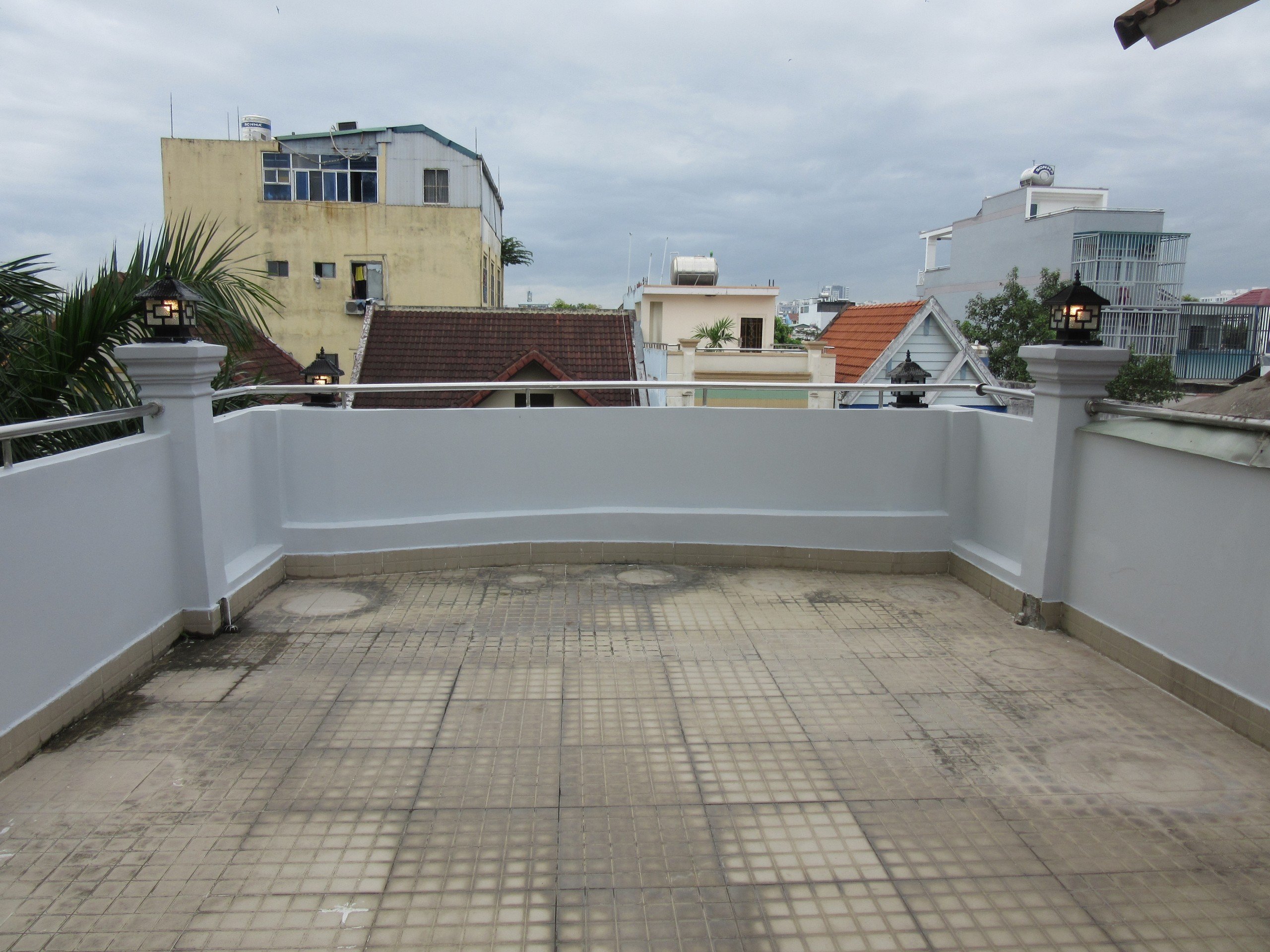House for rent in Phan Huy Thuc, Tan Kieng, District 7 with 4 bedrooms fully air-conditioned 2