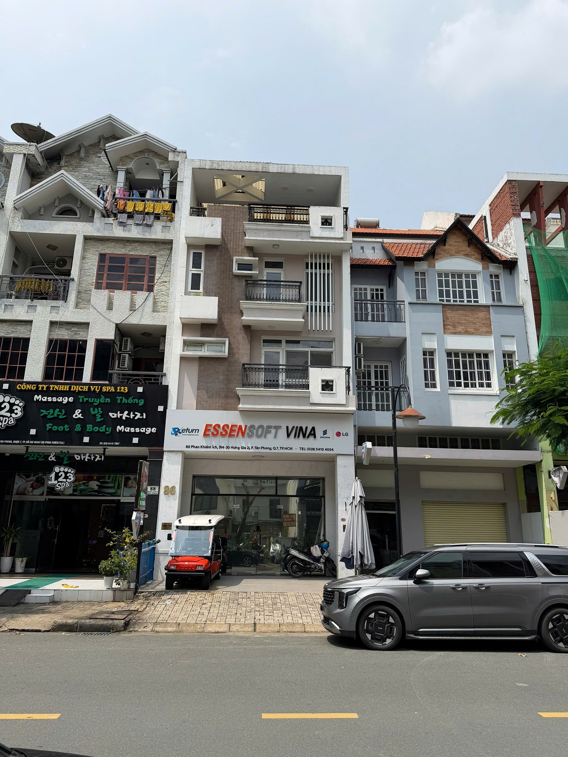 Cho thuê nhà phố Phan Khiêm Ích Hưng Gia 2 Phú Mỹ Hưng xây 5 tầng có thang máy 4 phòng ngủ – 111m2