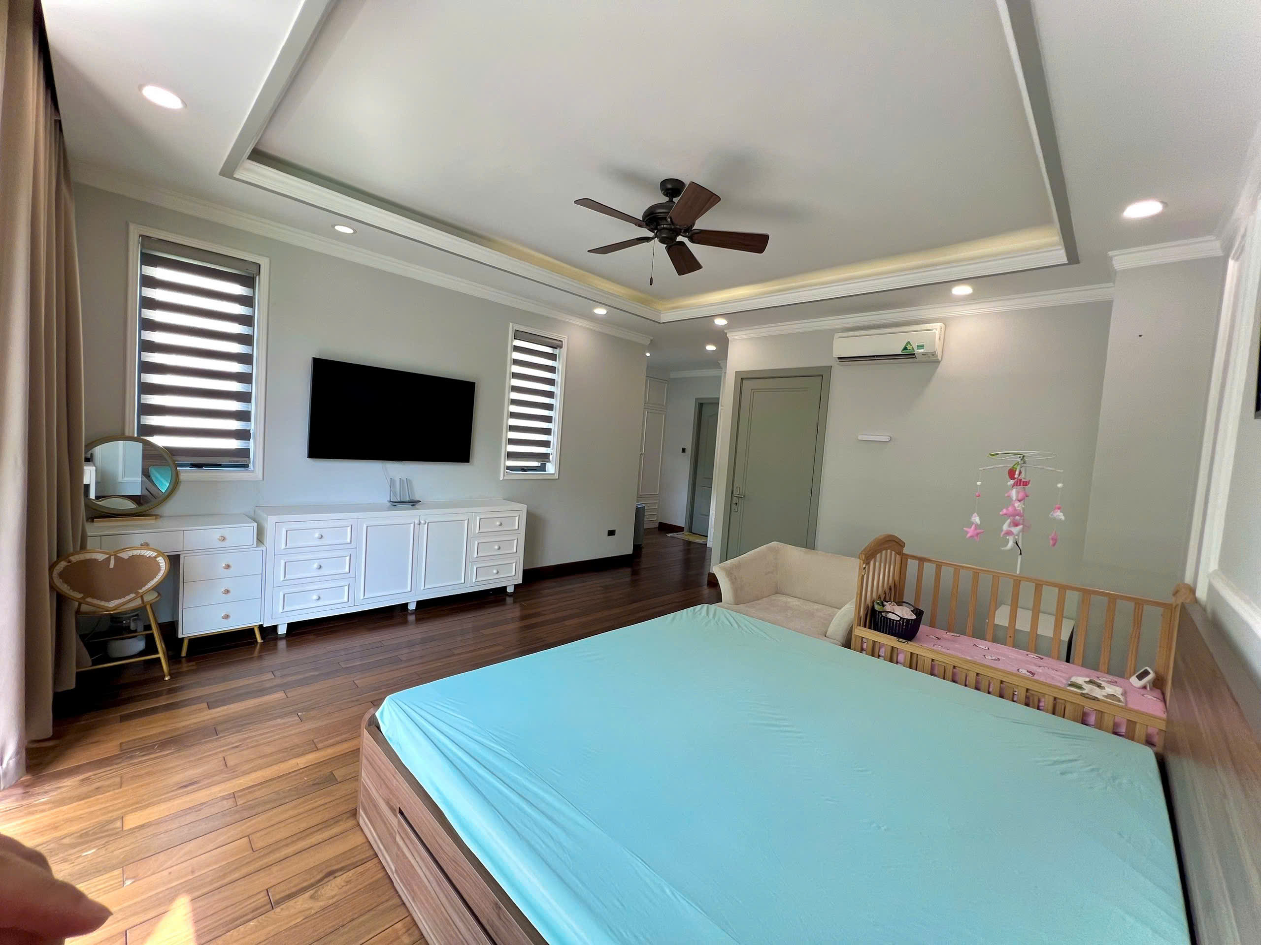 Garden townhouse for rent in Nine South Nguyen Huu Tho, Nha Be corner apartment with 4 fully furnished bedrooms 1