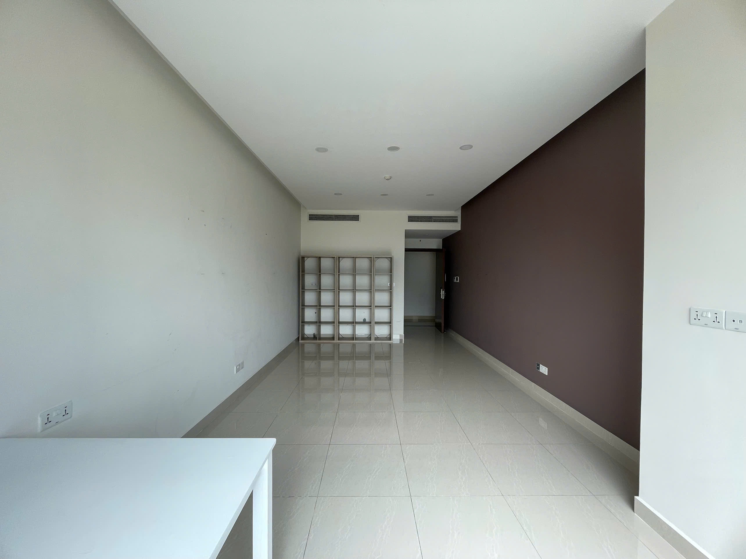 Officetel Golden King for rent at 15 Nguyen Luong Bang, Phu My Hung, District 7 with a width of 34m2, 5th floor 4