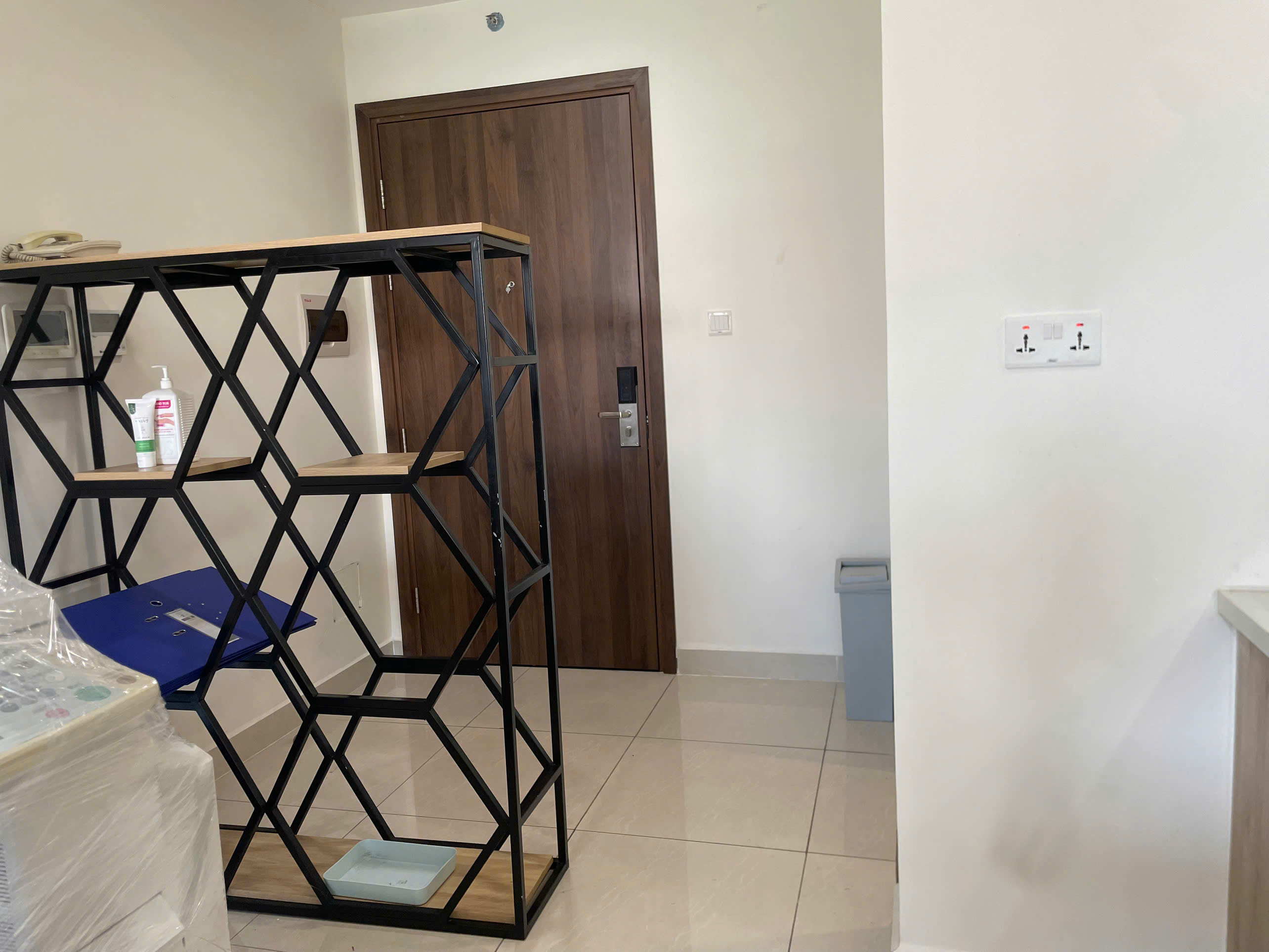 Bán hoặc cho thuê officetel Golden King Phú Mỹ Hưng, Quận 7 có nội thất như hình – 44.55m2 9