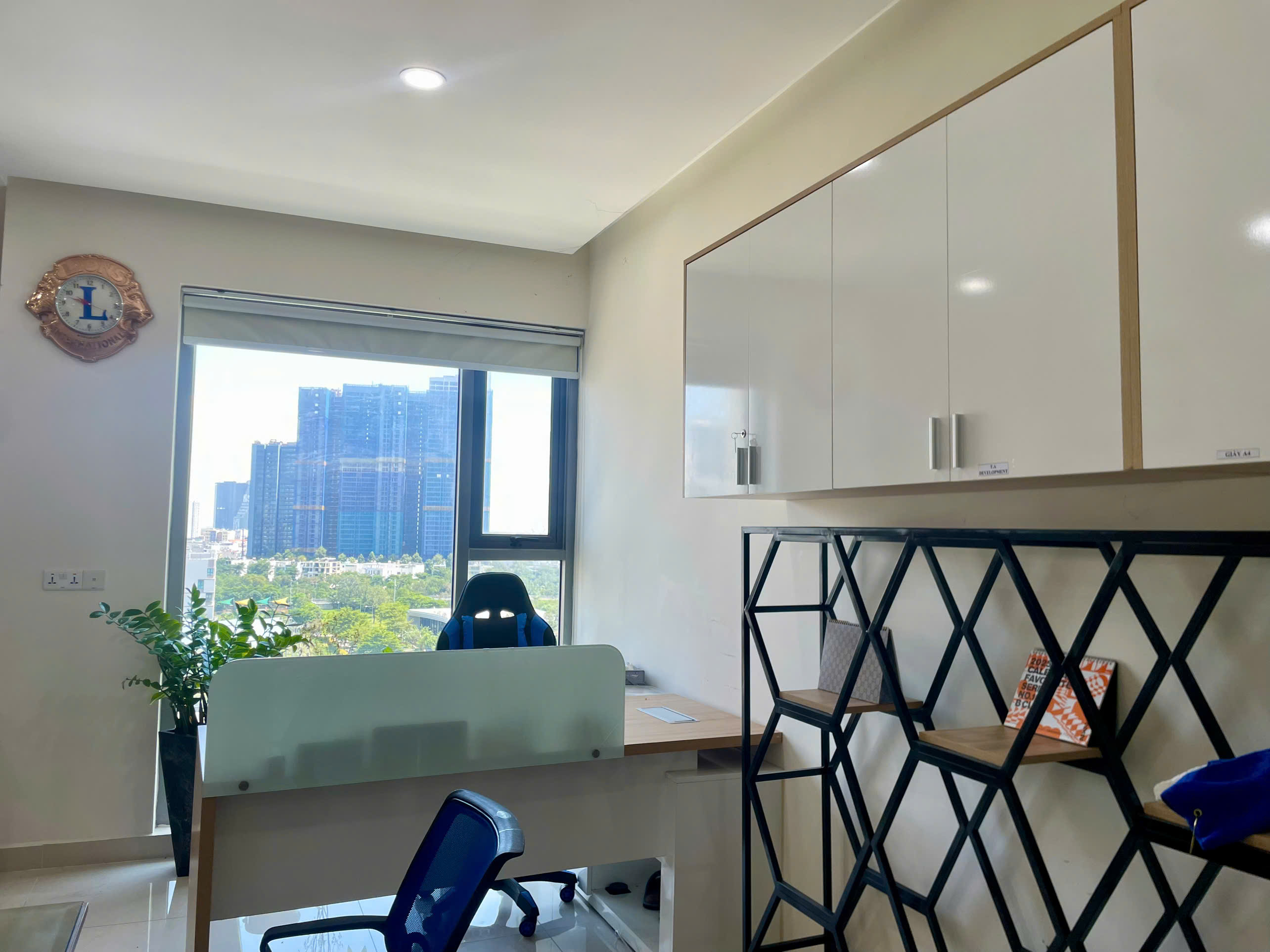 Bán hoặc cho thuê officetel Golden King Phú Mỹ Hưng, Quận 7 có nội thất như hình – 44.55m2 5