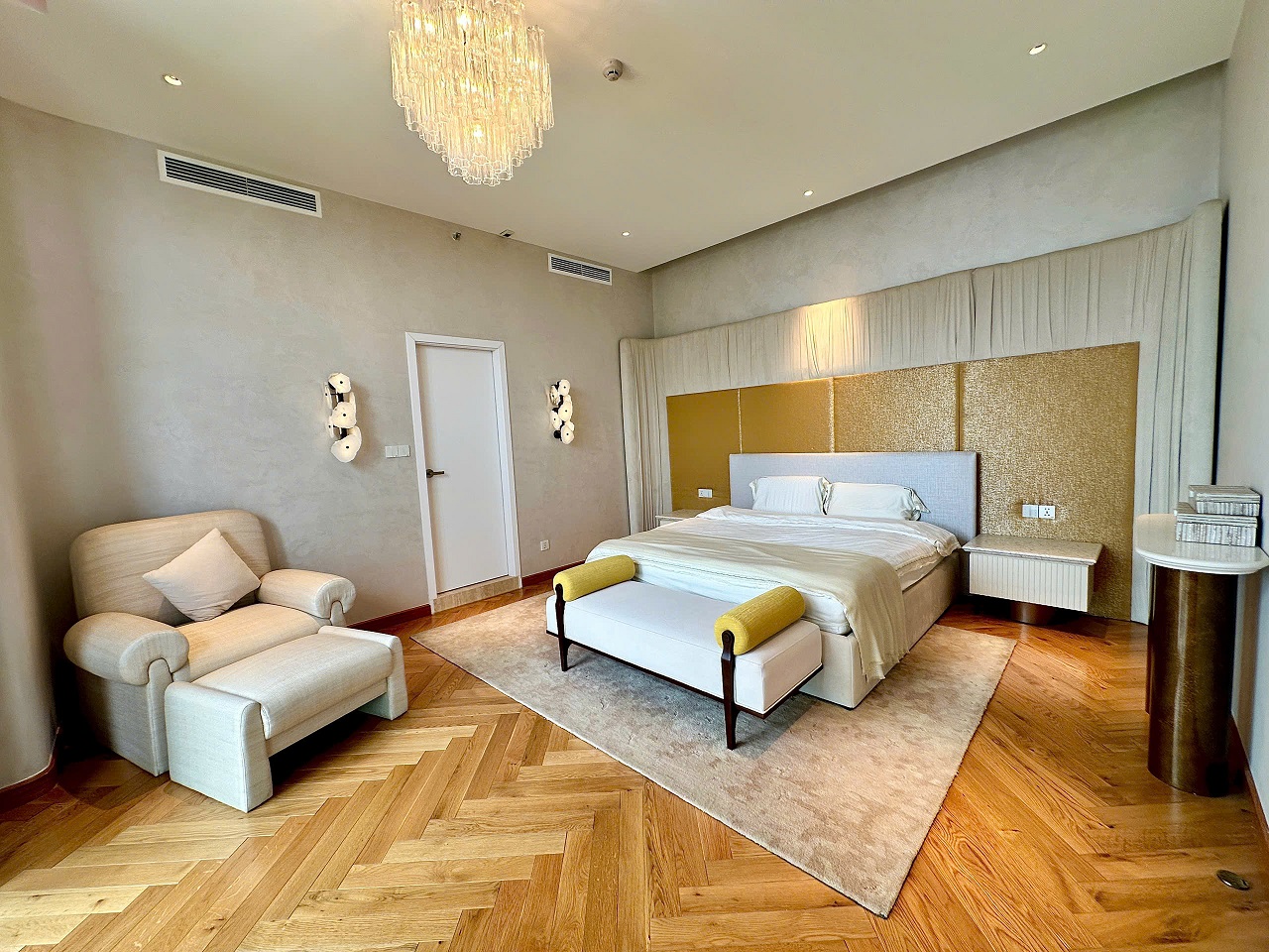 Selling or renting penthouse The Antonia Phu My Hung designed 3 bedrooms with high-class furniture on the 23rd floor – 269m2 11