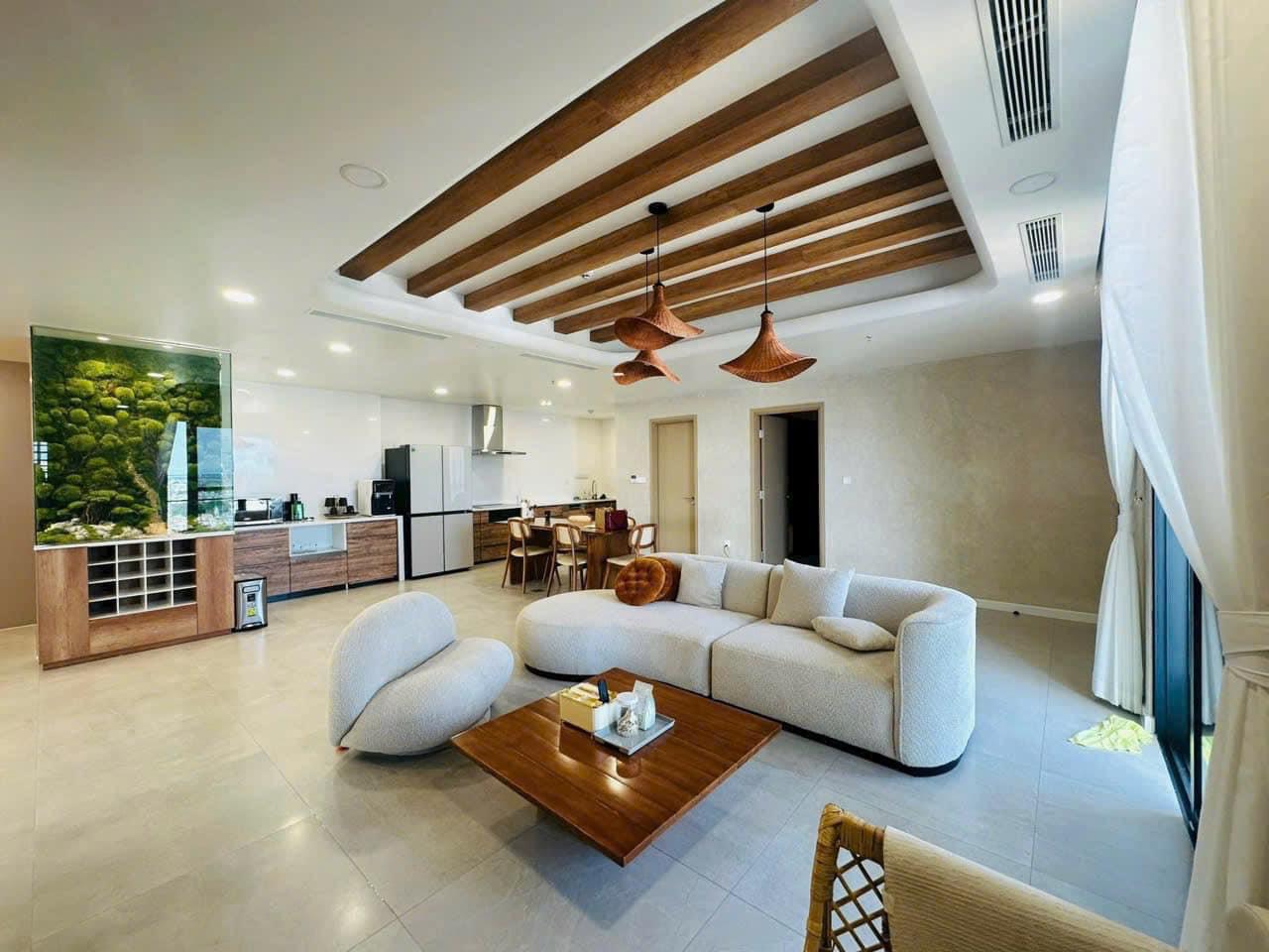 The Antonia Phu My Hung penthouse for rent, District 7 has 4 bedrooms with high-class furniture with Southwest view