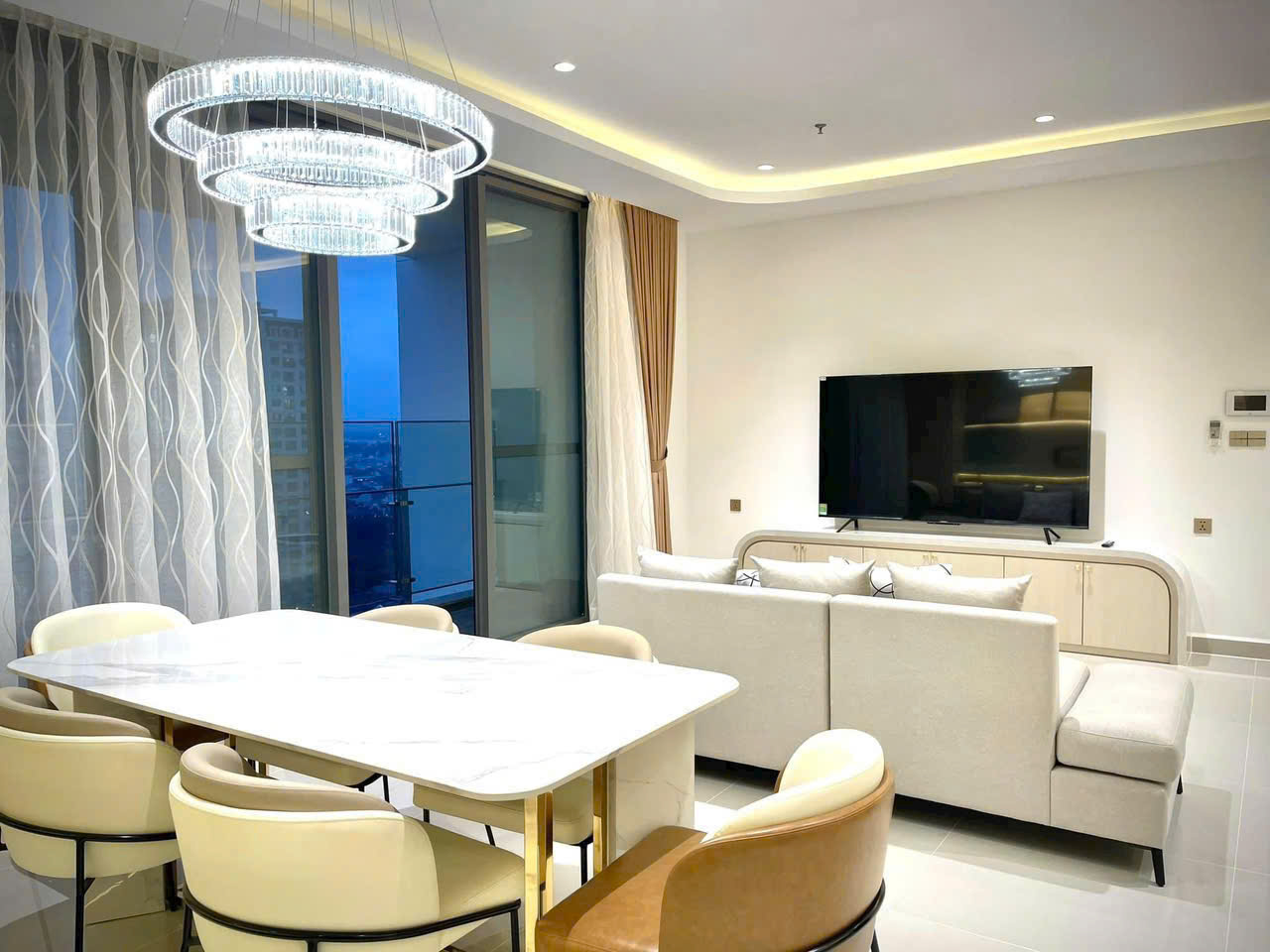 Ascentia penthouse for rent in Phu My Hung, District 7 has 4 bedrooms on the high floor with a beautiful view of new furniture 9