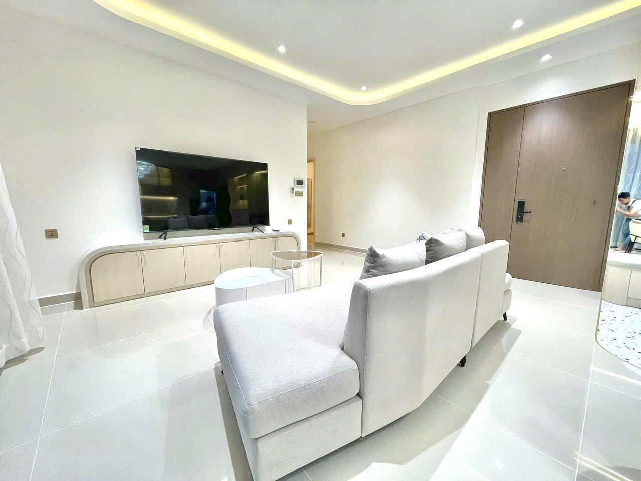 Ascentia penthouse for rent in Phu My Hung, District 7 has 4 bedrooms on the high floor with a beautiful view of new furniture 3