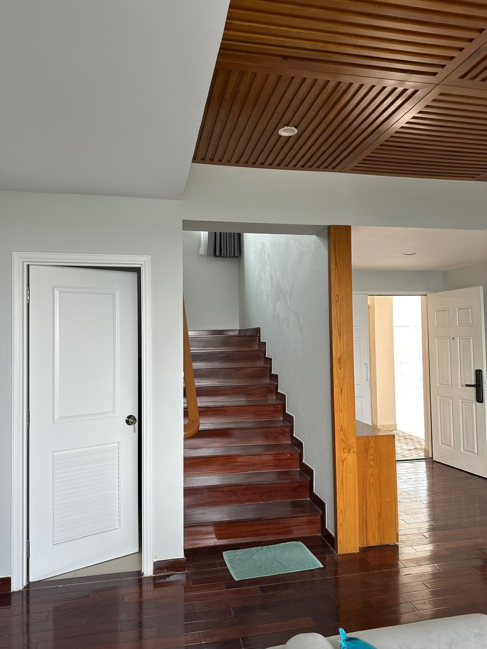 Garden Court penthouse for rent in Phu My Hung, District 7 with 4 bedrooms with river view 7