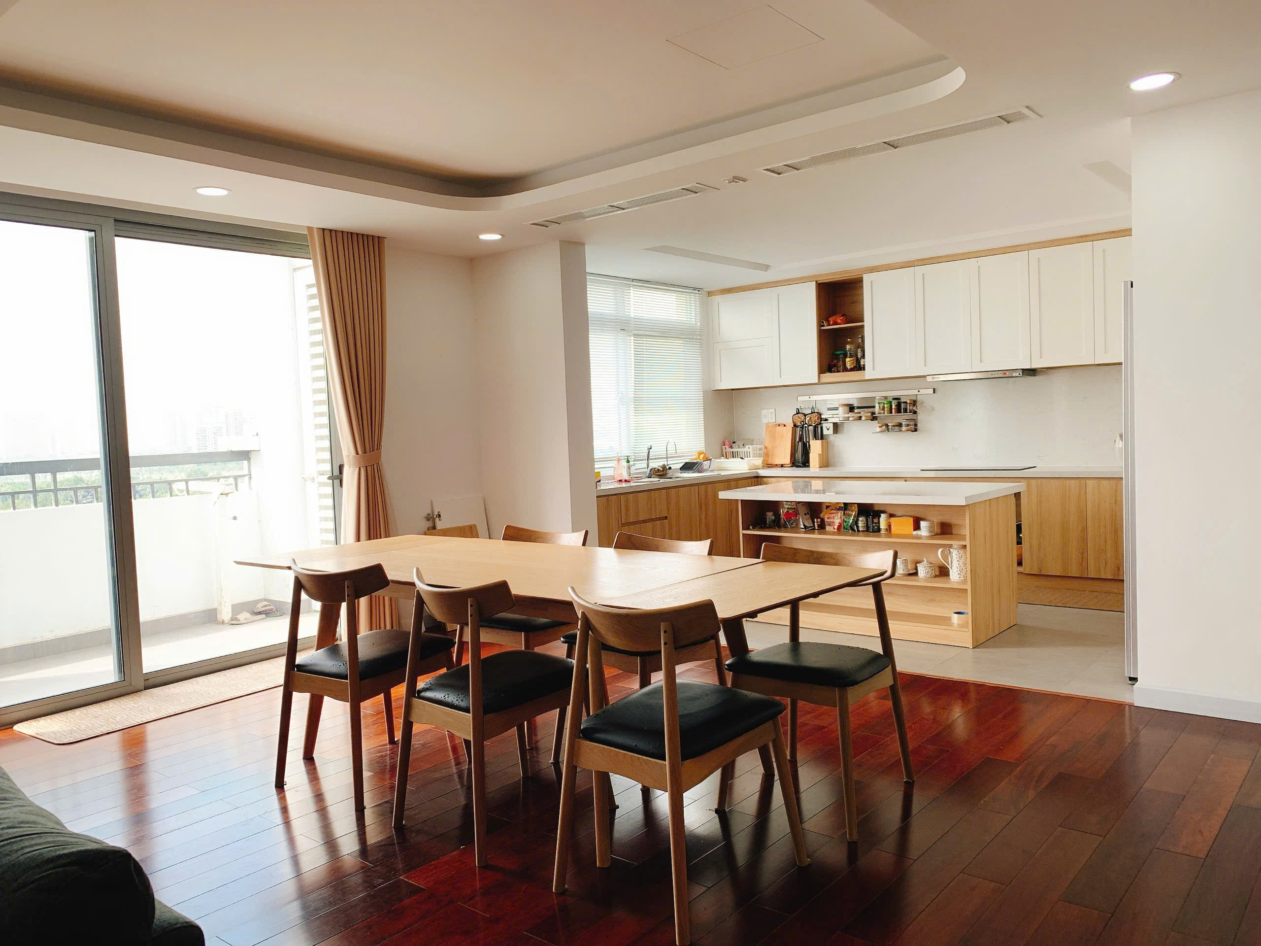 Green View penthouse for sale in Phu My Hung, District 7 in duplex form with 2 floors, 3 bedrooms, 9th floor