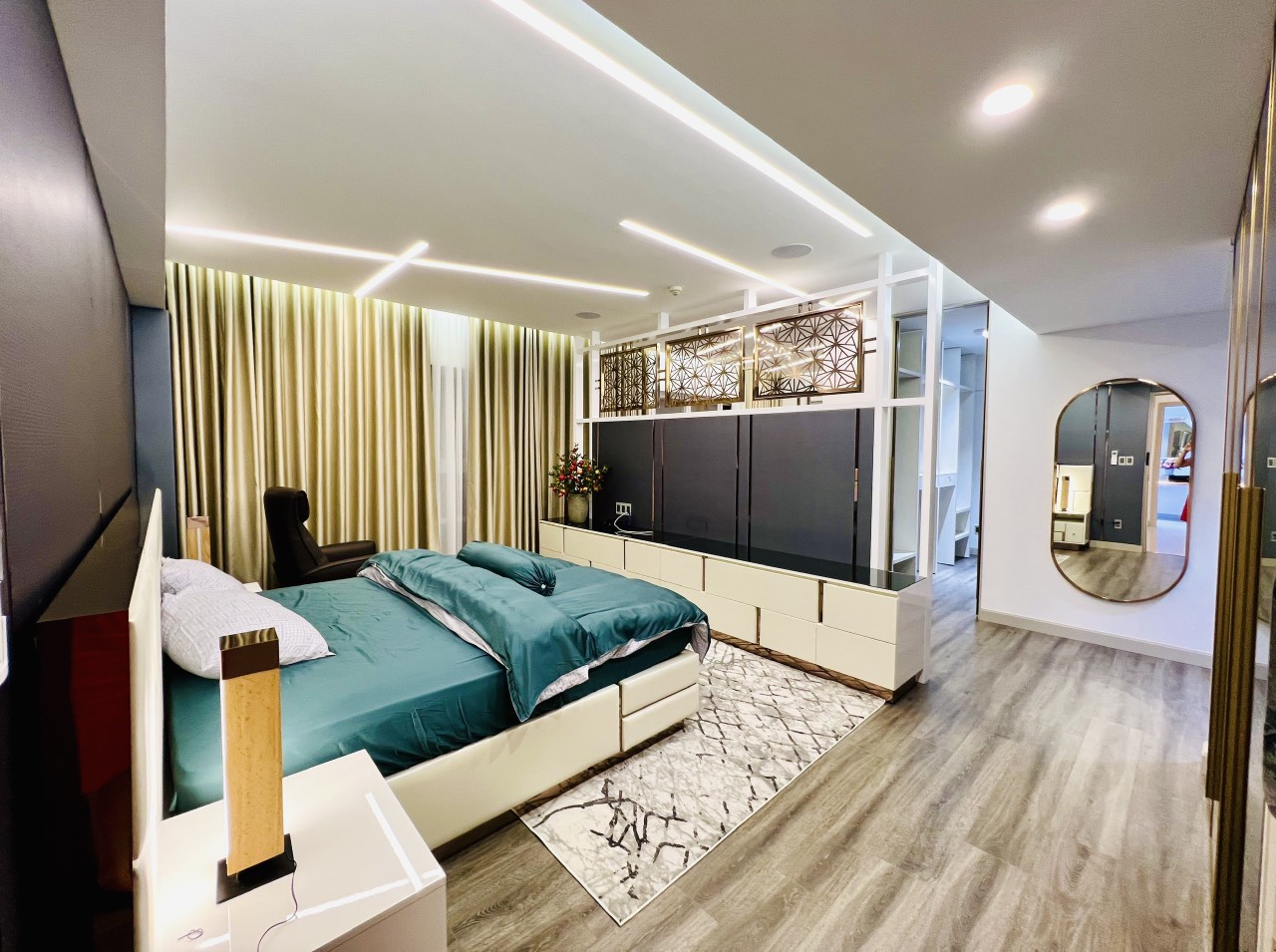 Penthouse for rent in Happy Valley Phu My Hung, District 7, 25th floor, with 3 large bedrooms 6